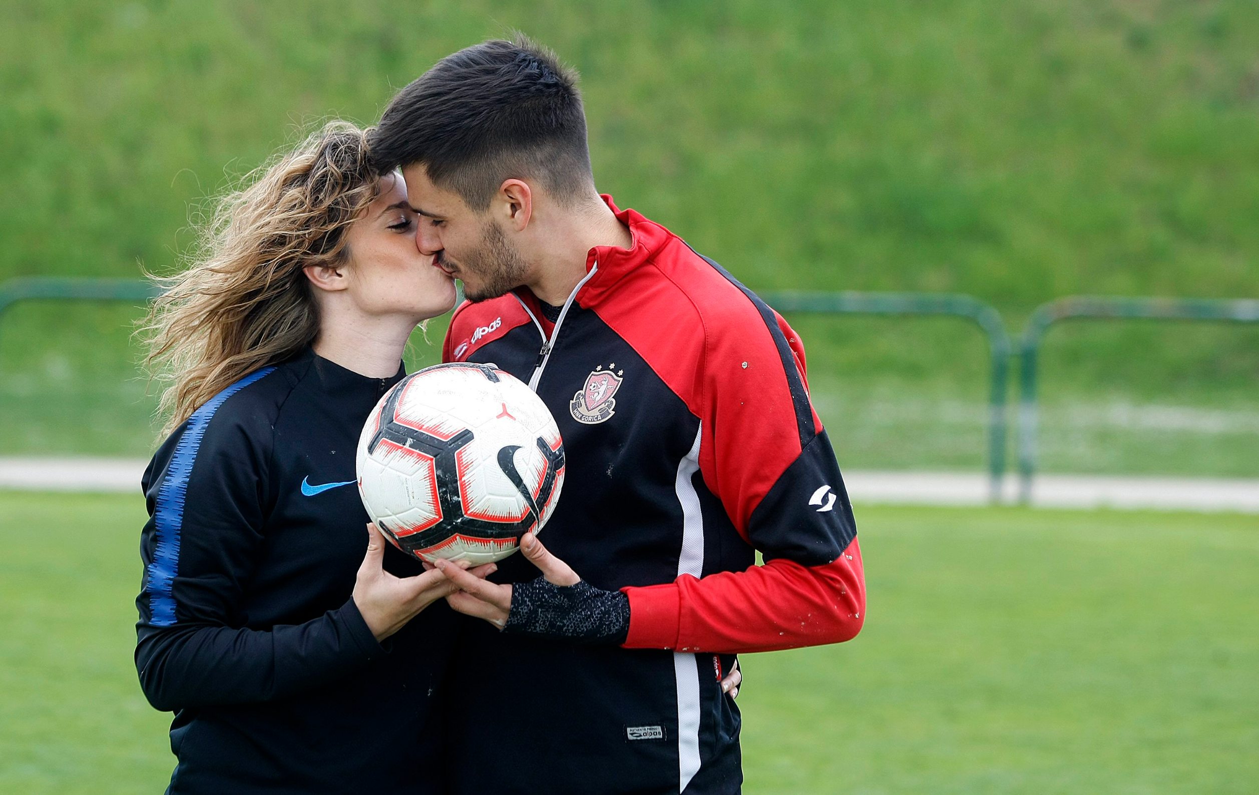 Nogometni par: Kristijan Lovrić s Monikom Conjar, nogometašicom Splita i hrvatske reprezentacije