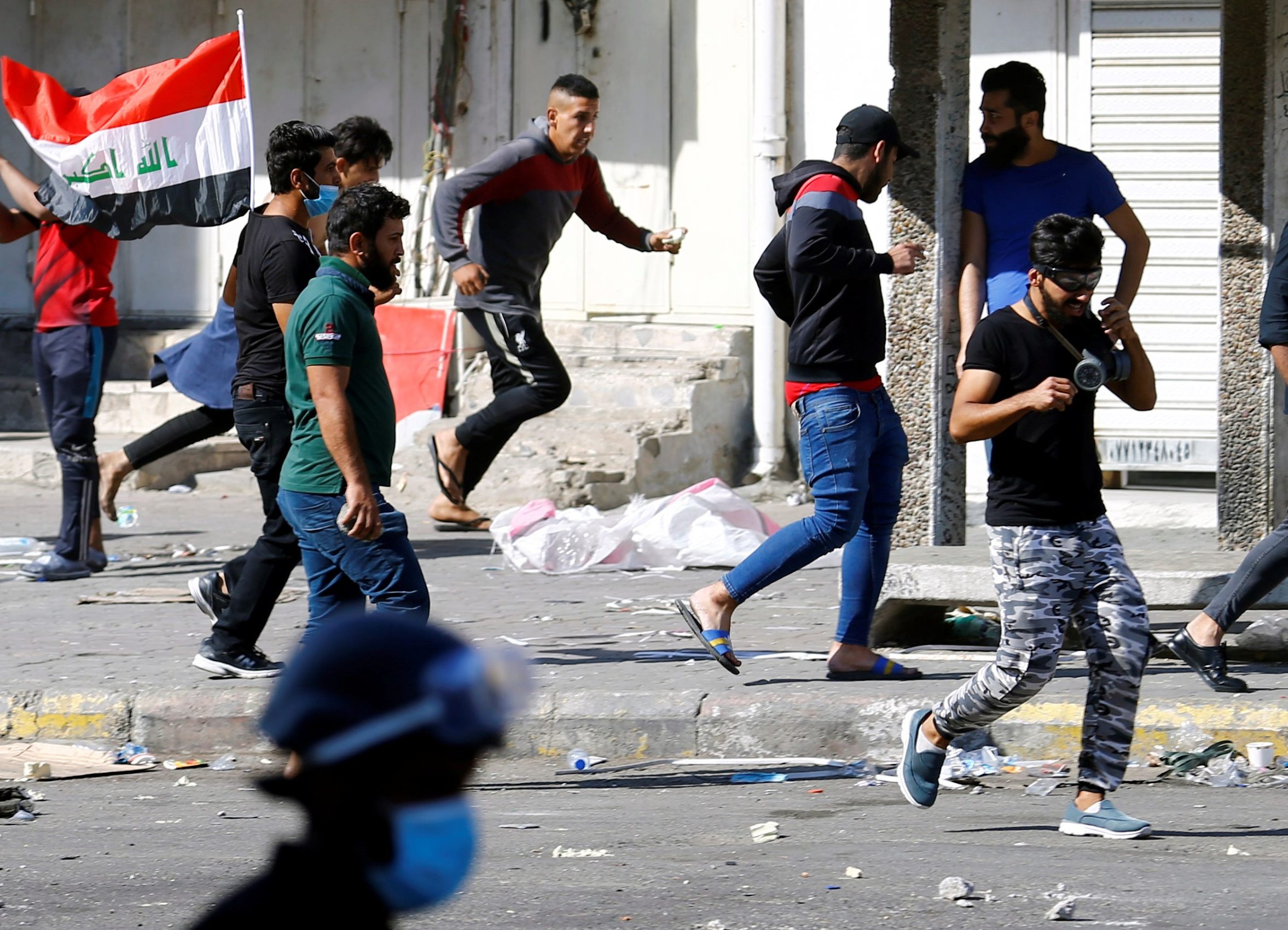 2019-11-06T094305Z_1618167289_RC2L5D9CT25J_RTRMADP_3_IRAQ-PROTESTS