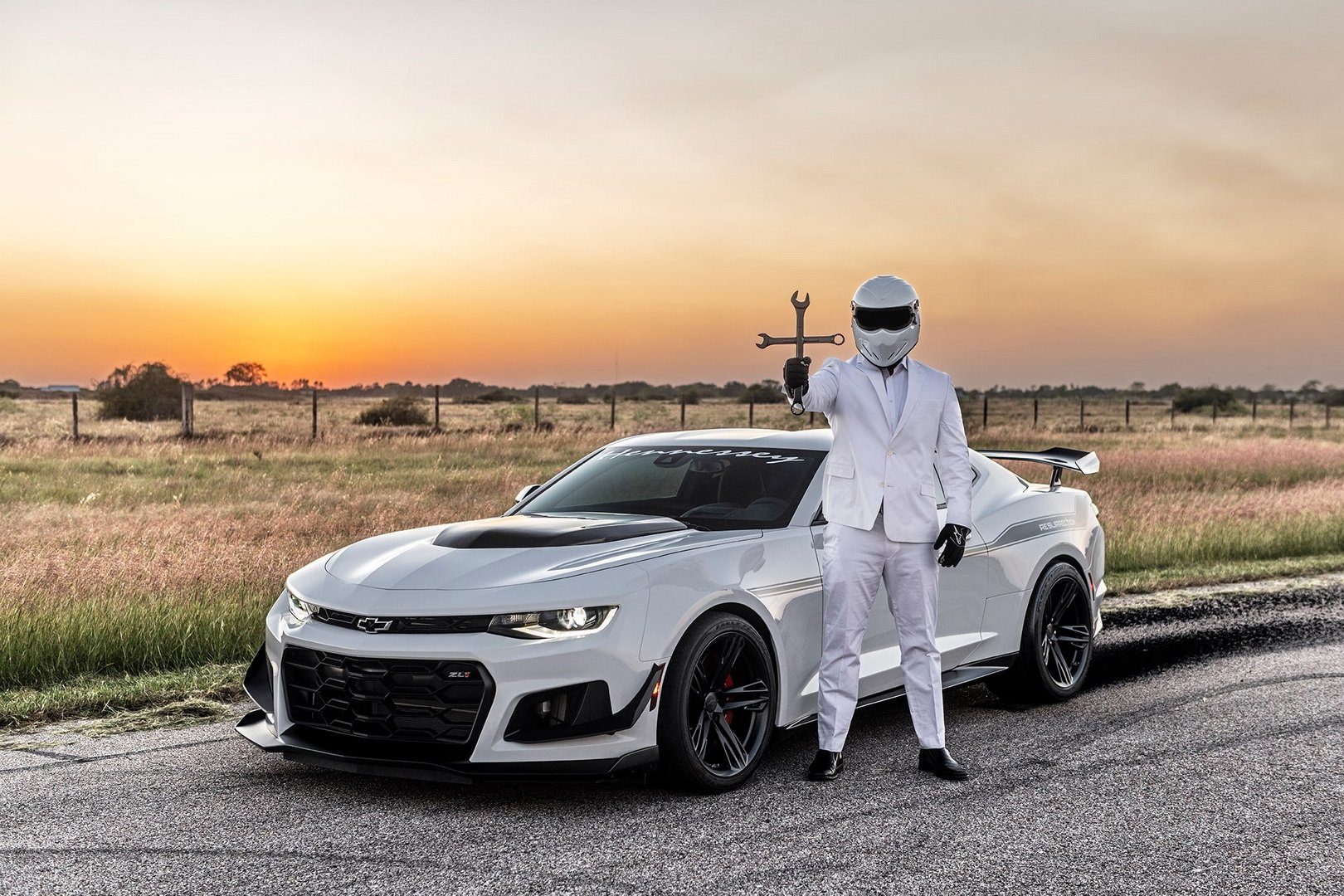 2019-hennessey-resurrection-chevrolet-camaro-zl1-1le-tuning-1