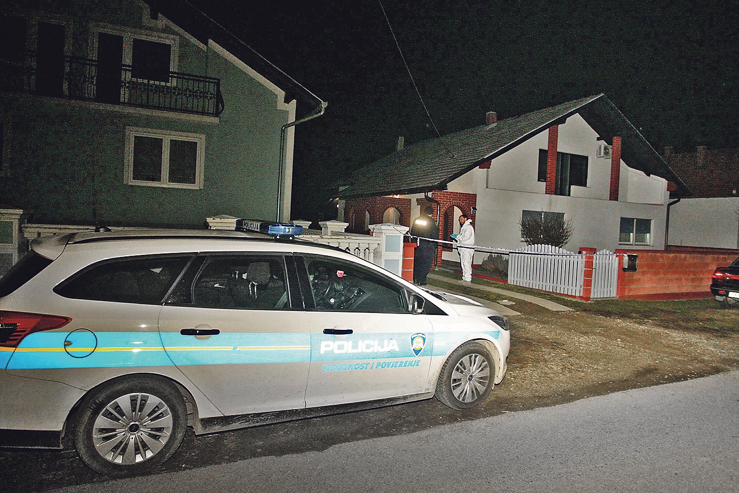 Dok je policija prije četiri godine istraživala provalu u kuću Josipa Križaića u Palovcu (plava kuća), u susjednoj kući obitelji Srnec u škrinji je bilo skriveno tijelo ubijene Jasmine Dominić