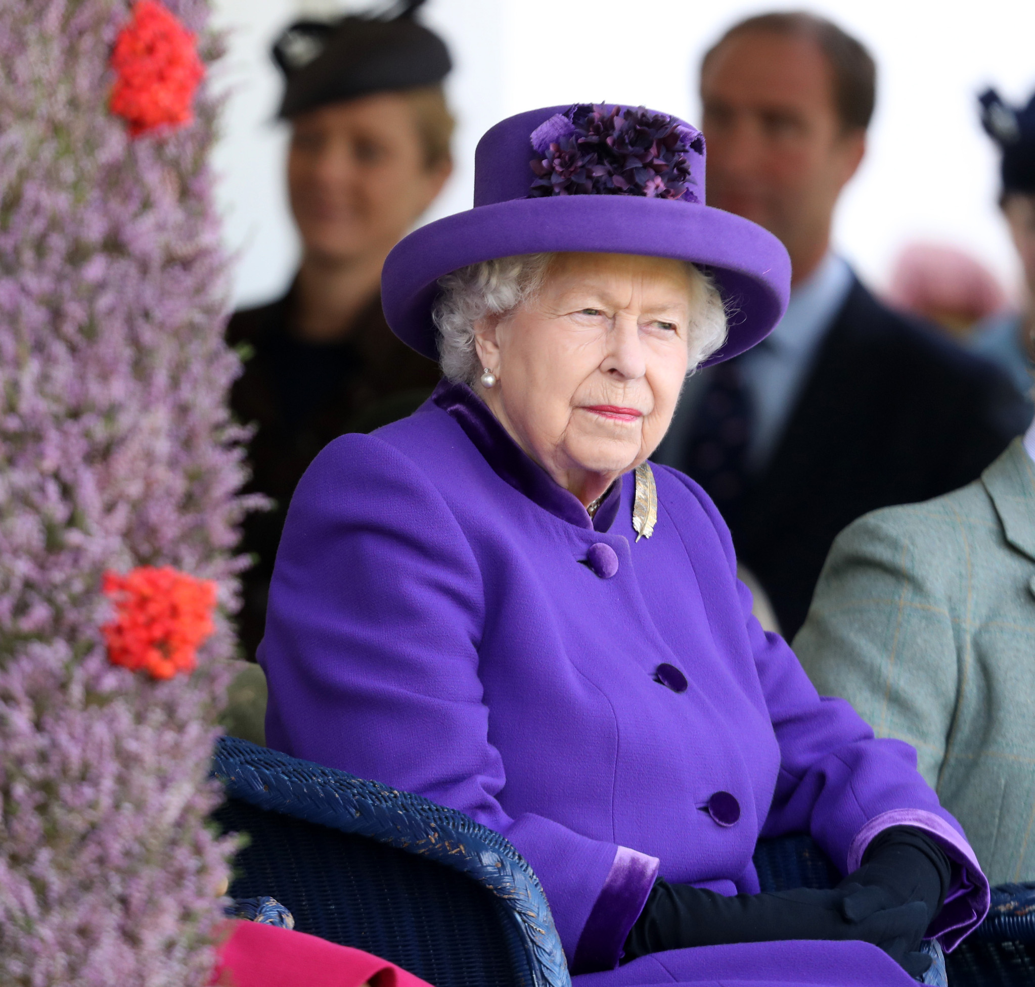 Kraljica Elizabeta II. otkazala je sve planove i otišla u dvorac Windsor gdje će ostati do daljnjega.