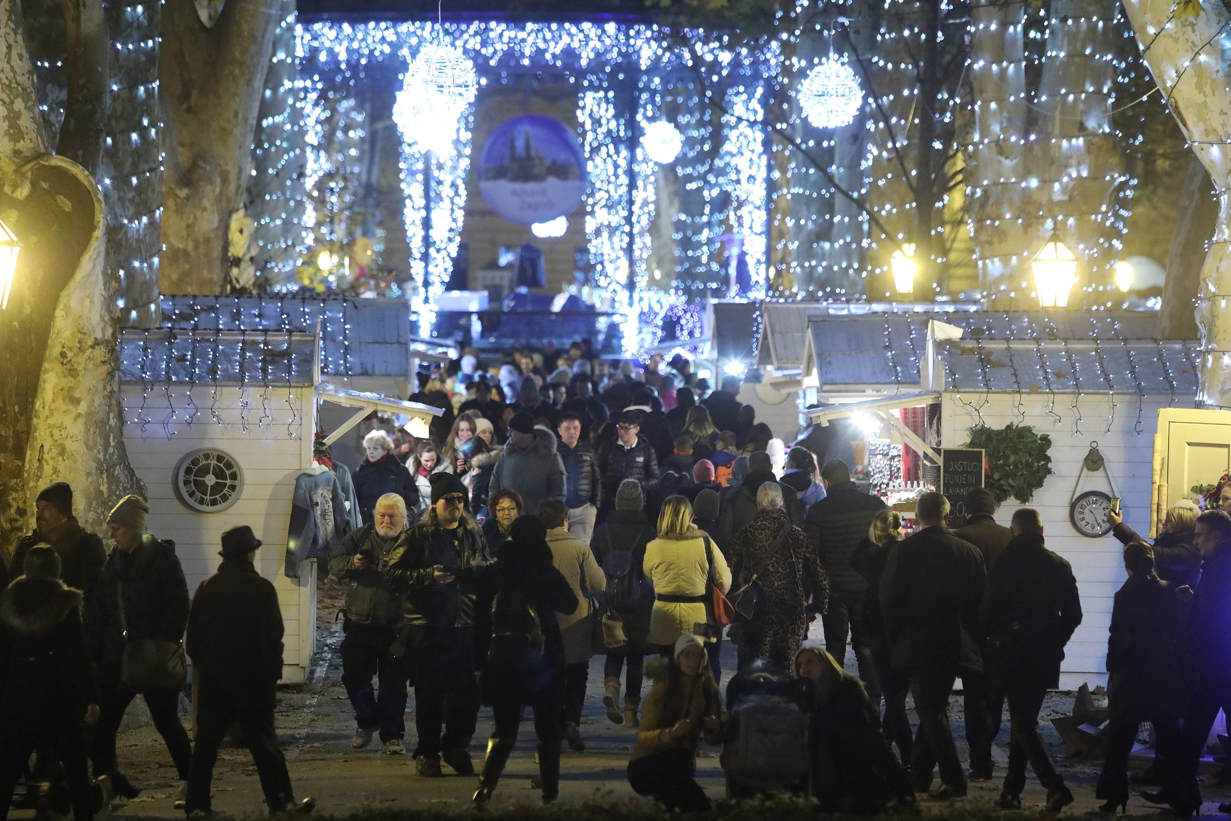 zagrebacki_advent2-131219