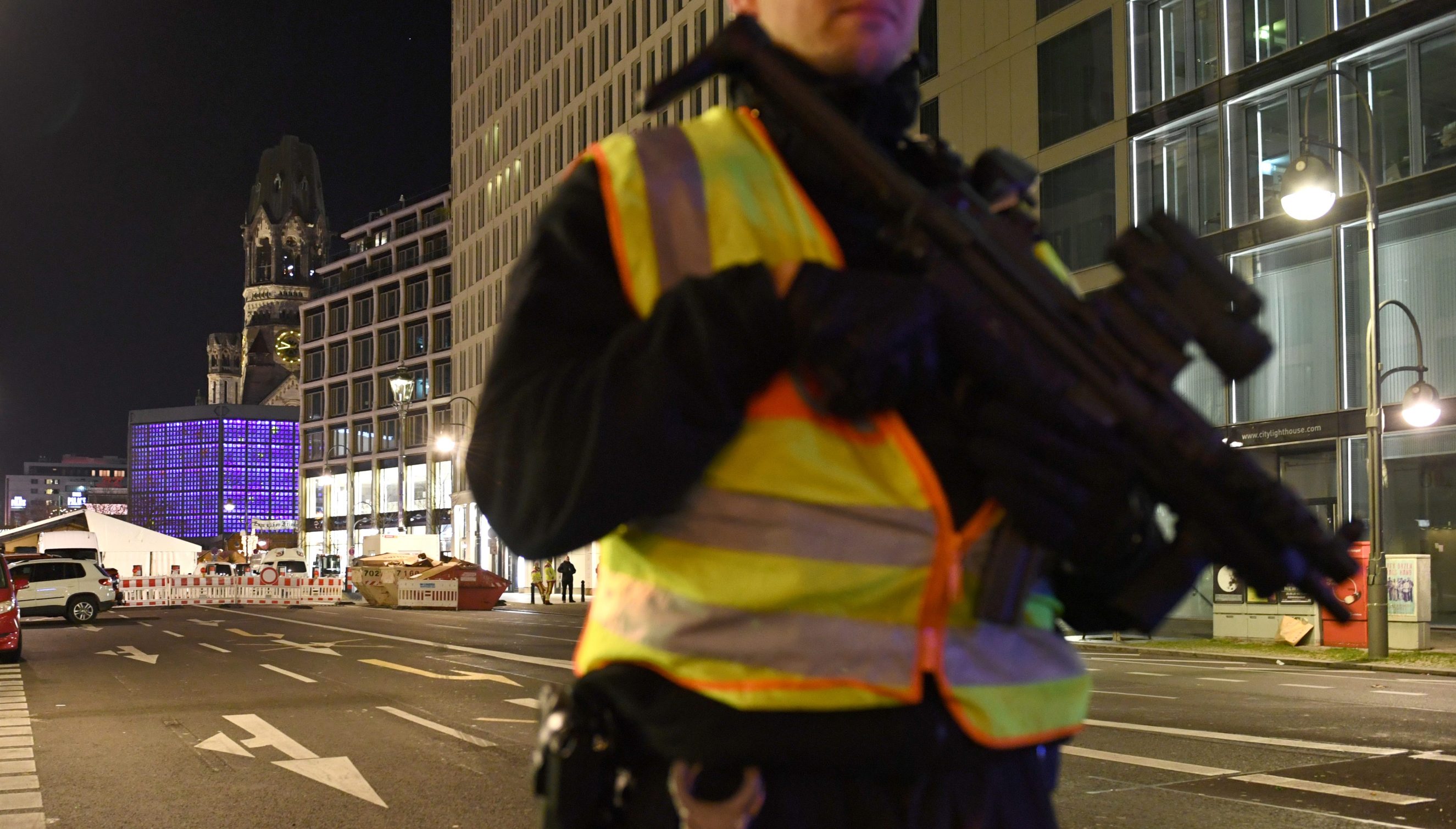 2019-12-21T210759Z_608213709_RC2XZD95CY34_RTRMADP_3_GERMANY-SECURITY