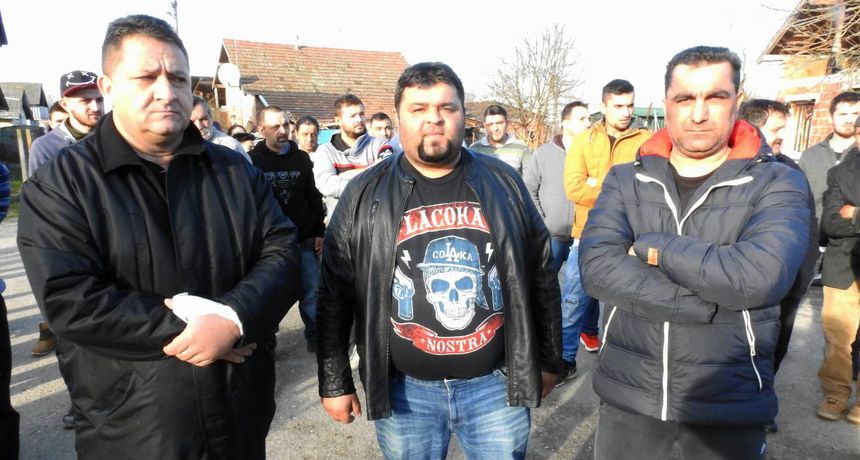 uzivo-iz-romskog-naselja-u-kotoribi-nismo-svi-jednaki-ne-stavljajte-nas-sve-isti-kos-d2f90f91ab5642d31224742601e4d997_view_article_new