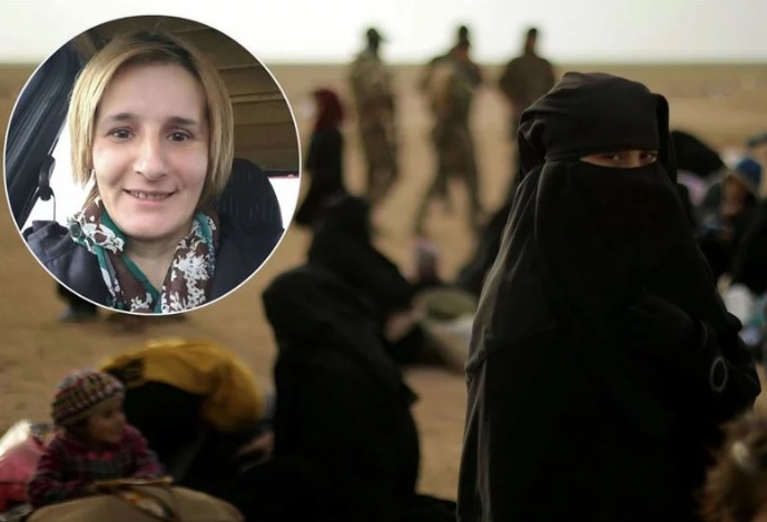 Alema Dolamić (u krugu)