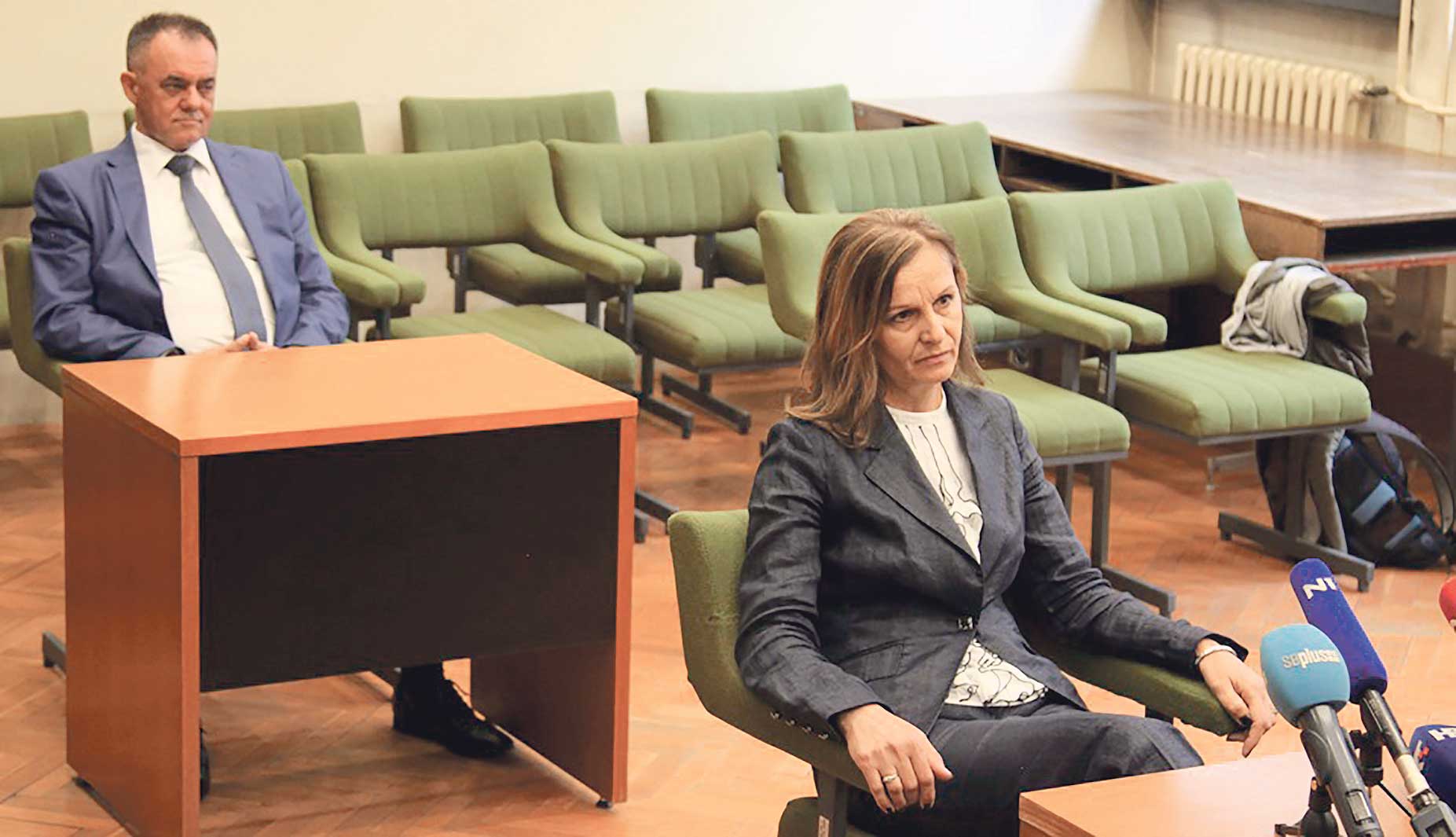 Požeški župan Alojz Tomašević u sudnici sa suprugom Mare Tomašević