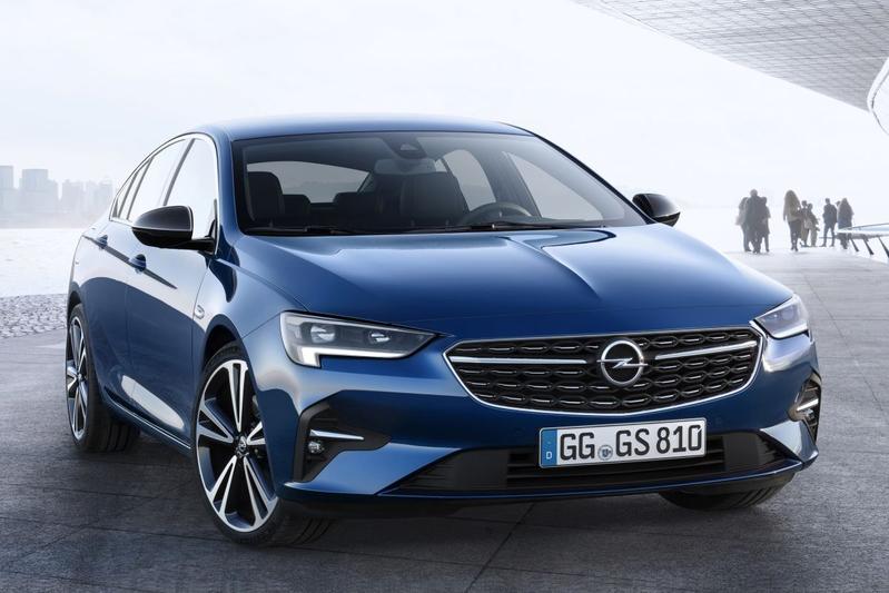 2020-Opel-Insignia-7