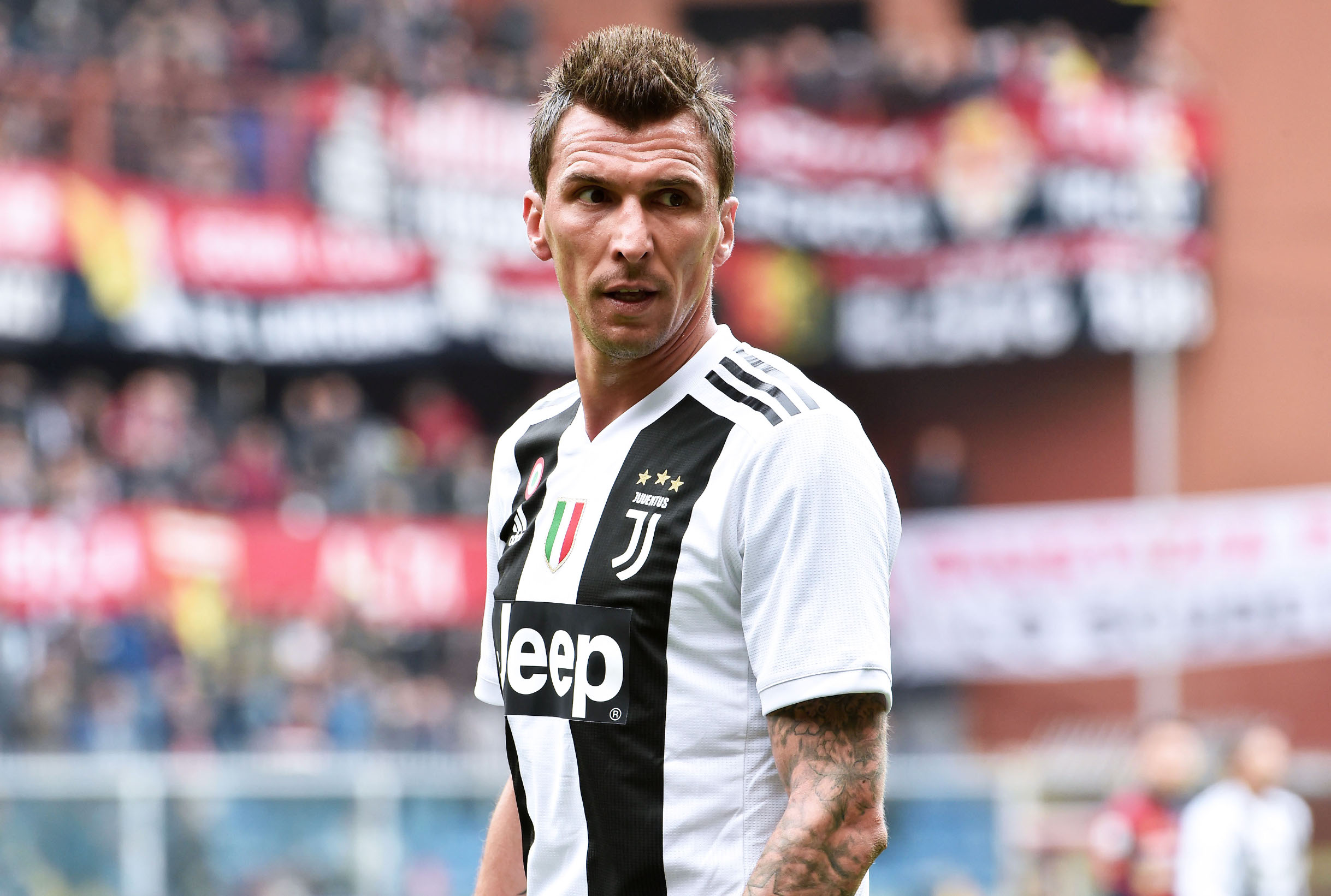 6. Mario Mandžukić (5,600.000 dolara) - Allegri ga je nagradio ugovorom, a Sarri ga bacio na margine. Odlazi ove zime, a teško da će u vjerojatno posljednjem velikom ugovoru karijere zarađivati bitno manje od ovoga.