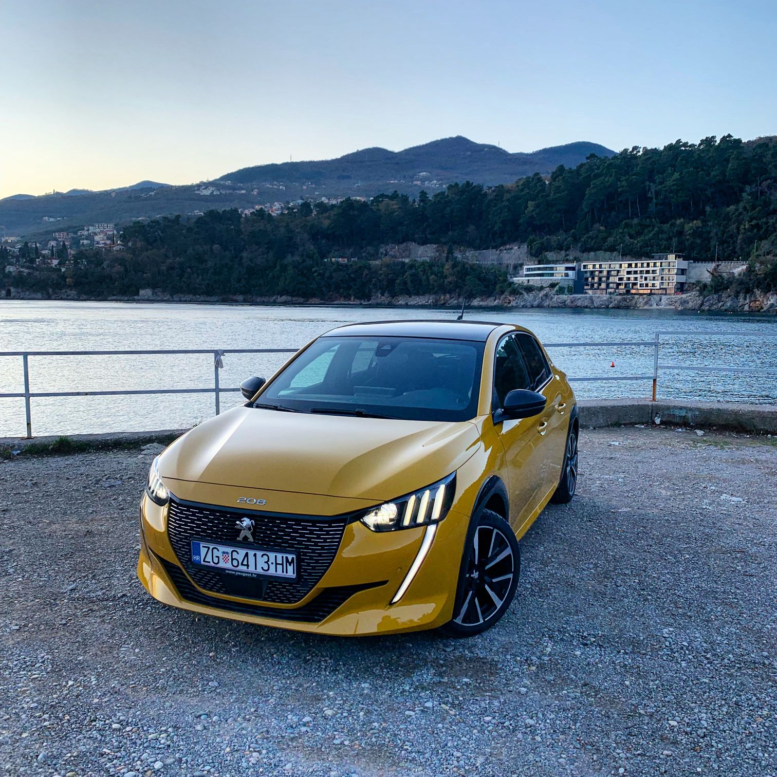 450EDCAF-AACD-48DB-964F-CA72C0C8D651