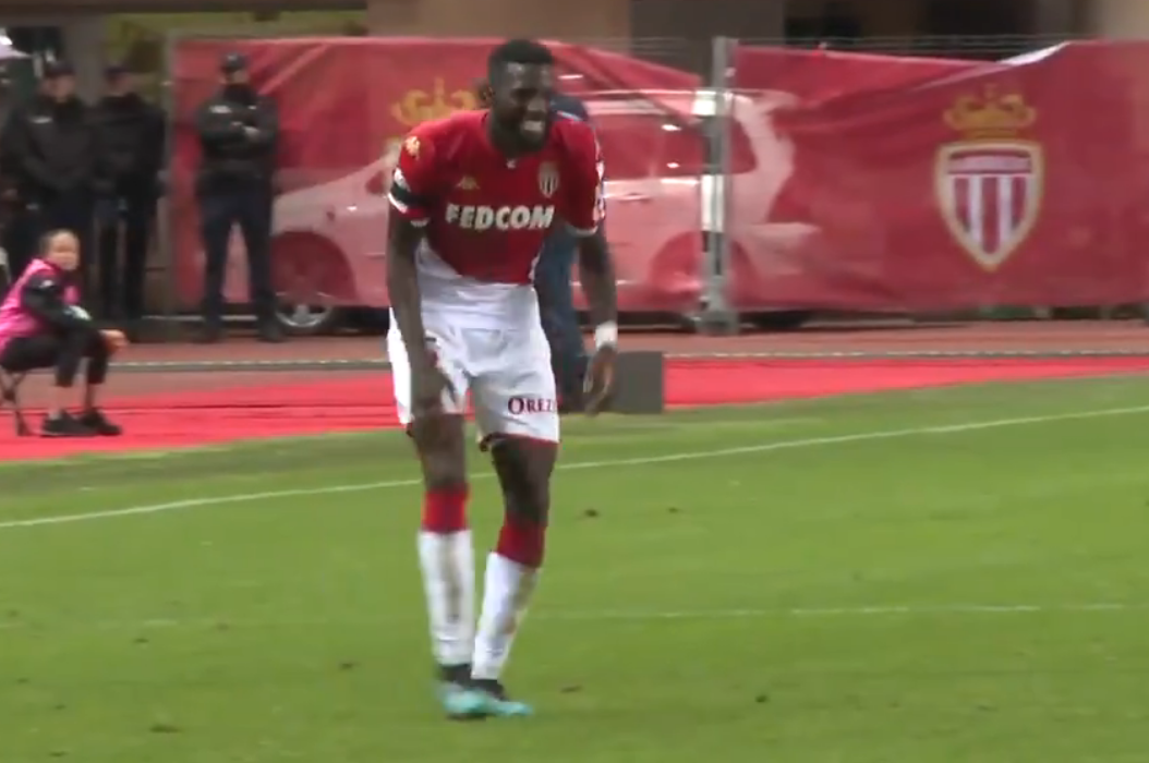 bakayoko broj 14 monaco smijeh foto screenshot