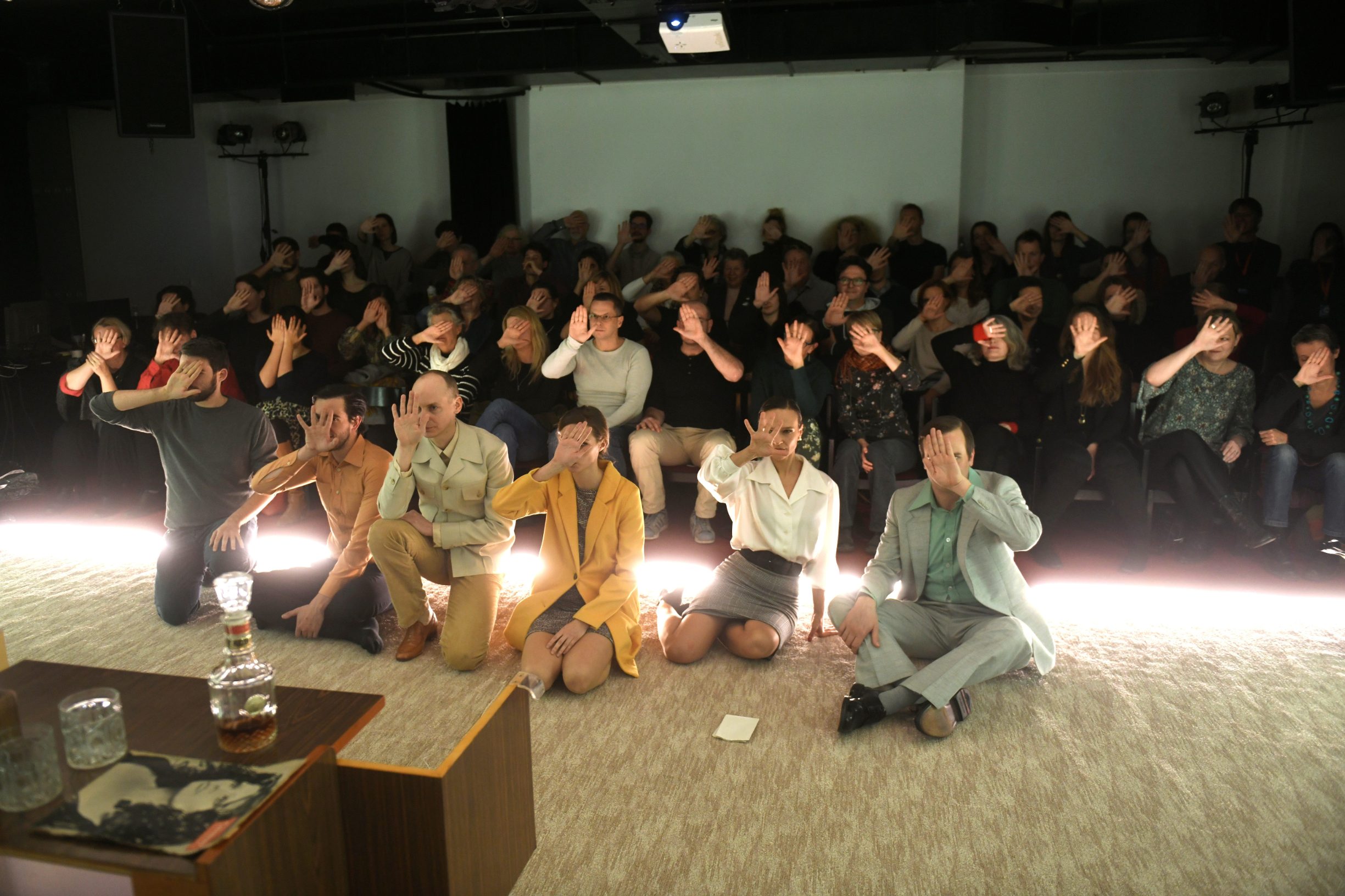 Prosvjed glumaca i publike u budimpeštanskom kazalištu Trafo