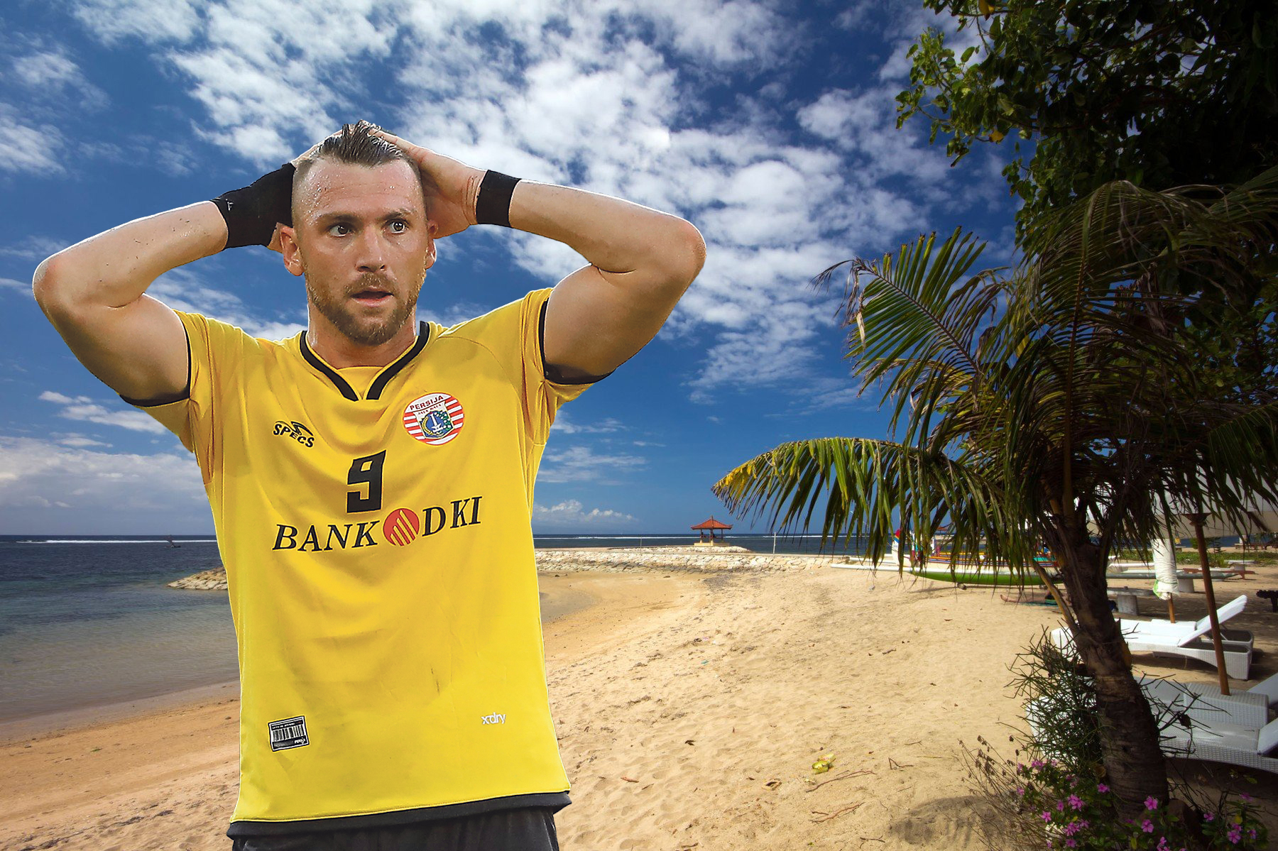 Marko Šimić i plaža na Baliju u pozadini