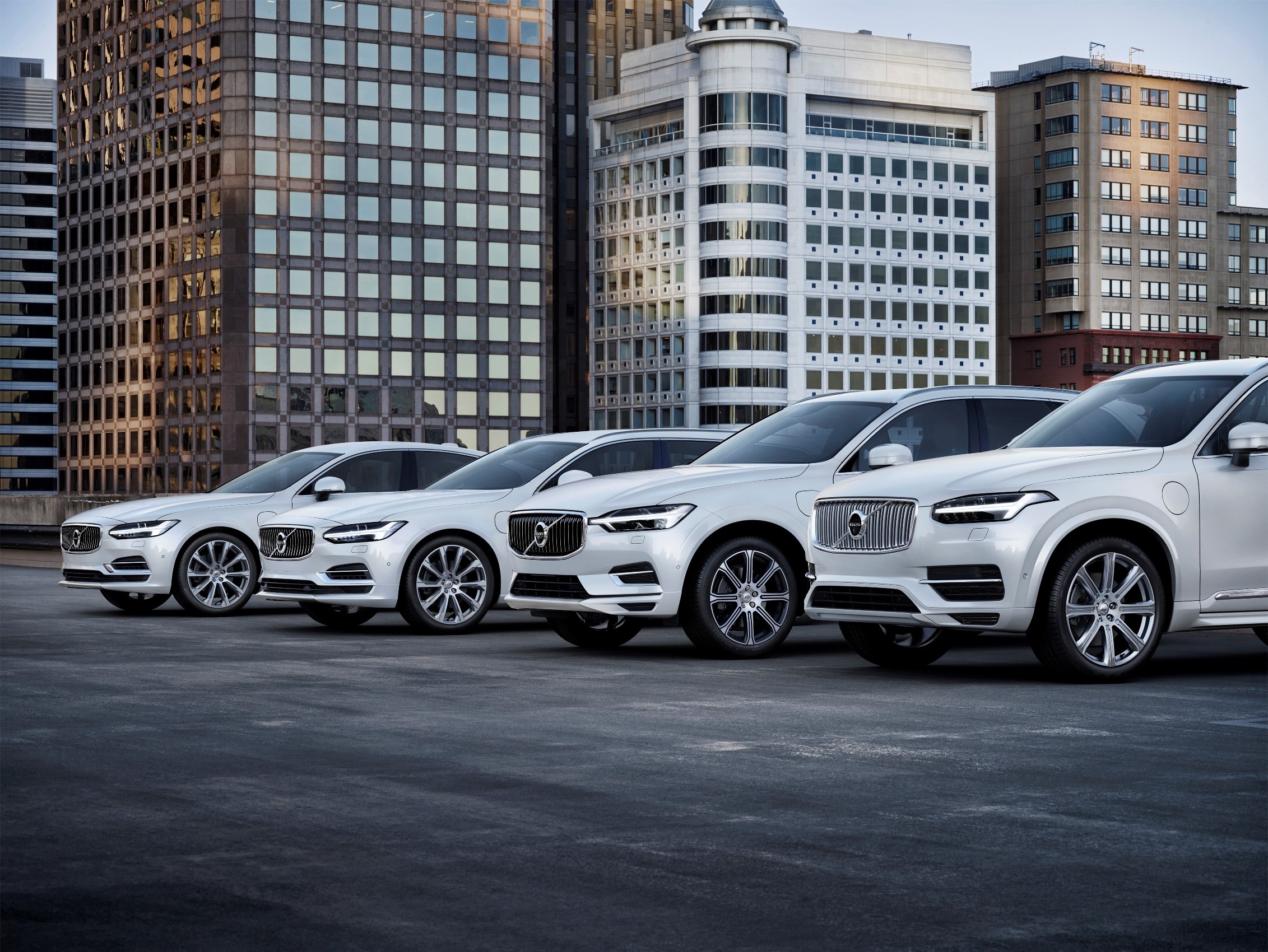 207937_Volvo_Cars_T8_Twin_Engine_Range