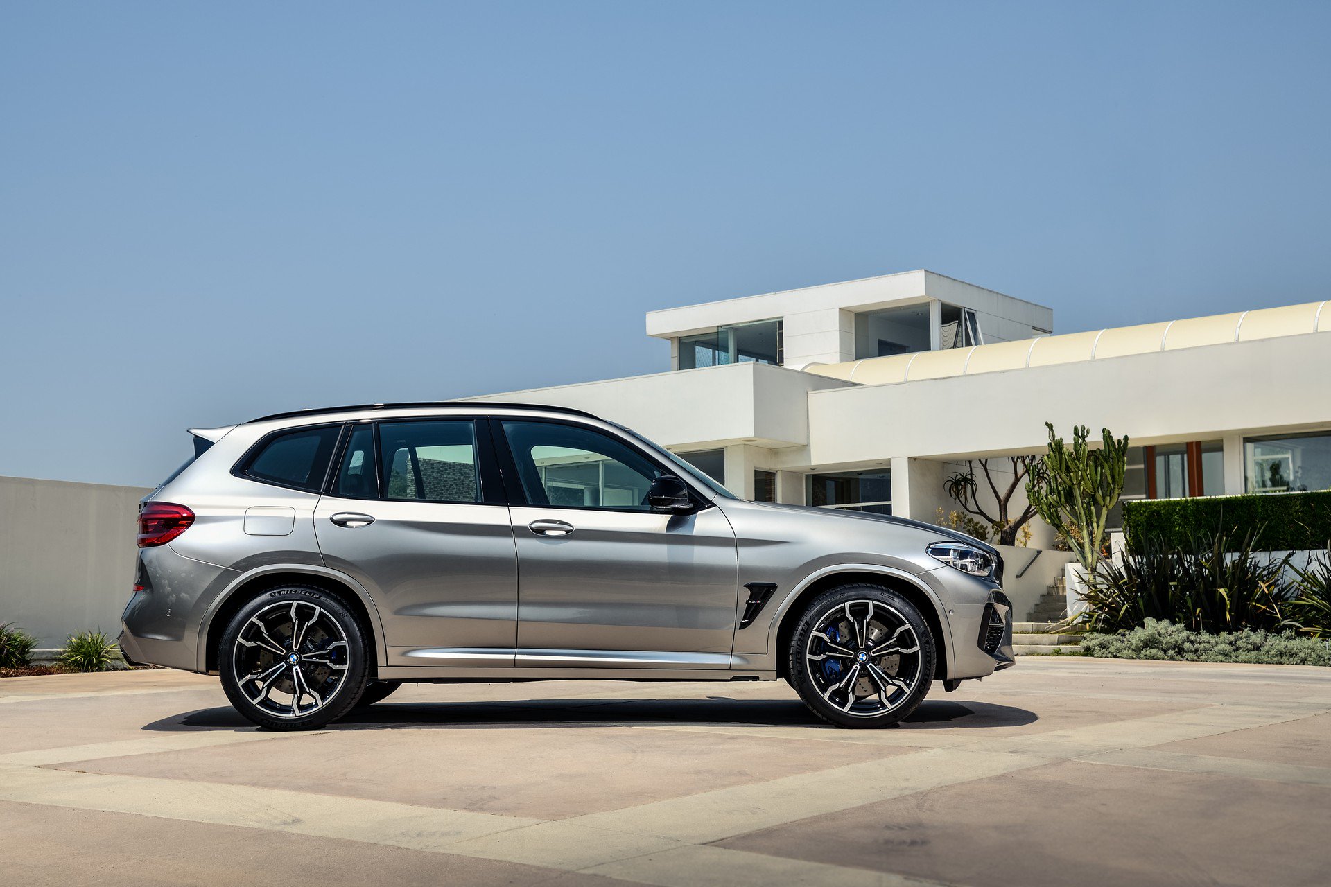 024b4d63-2020-bmw-x3-m-and-x4-m-3