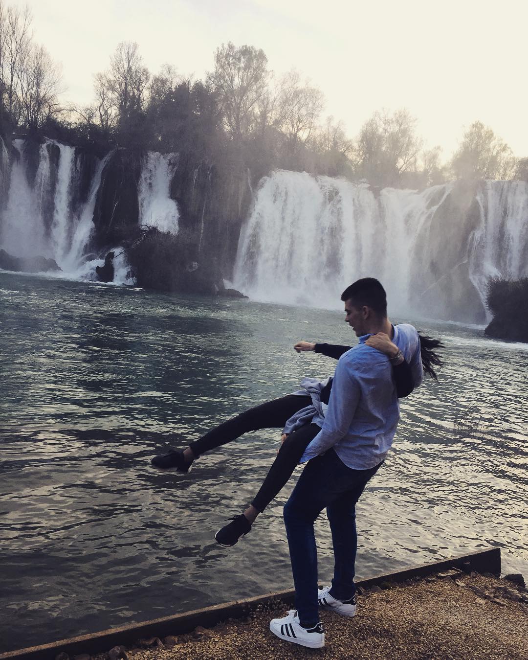 12530900_928158597303054_1379541499_n(1)