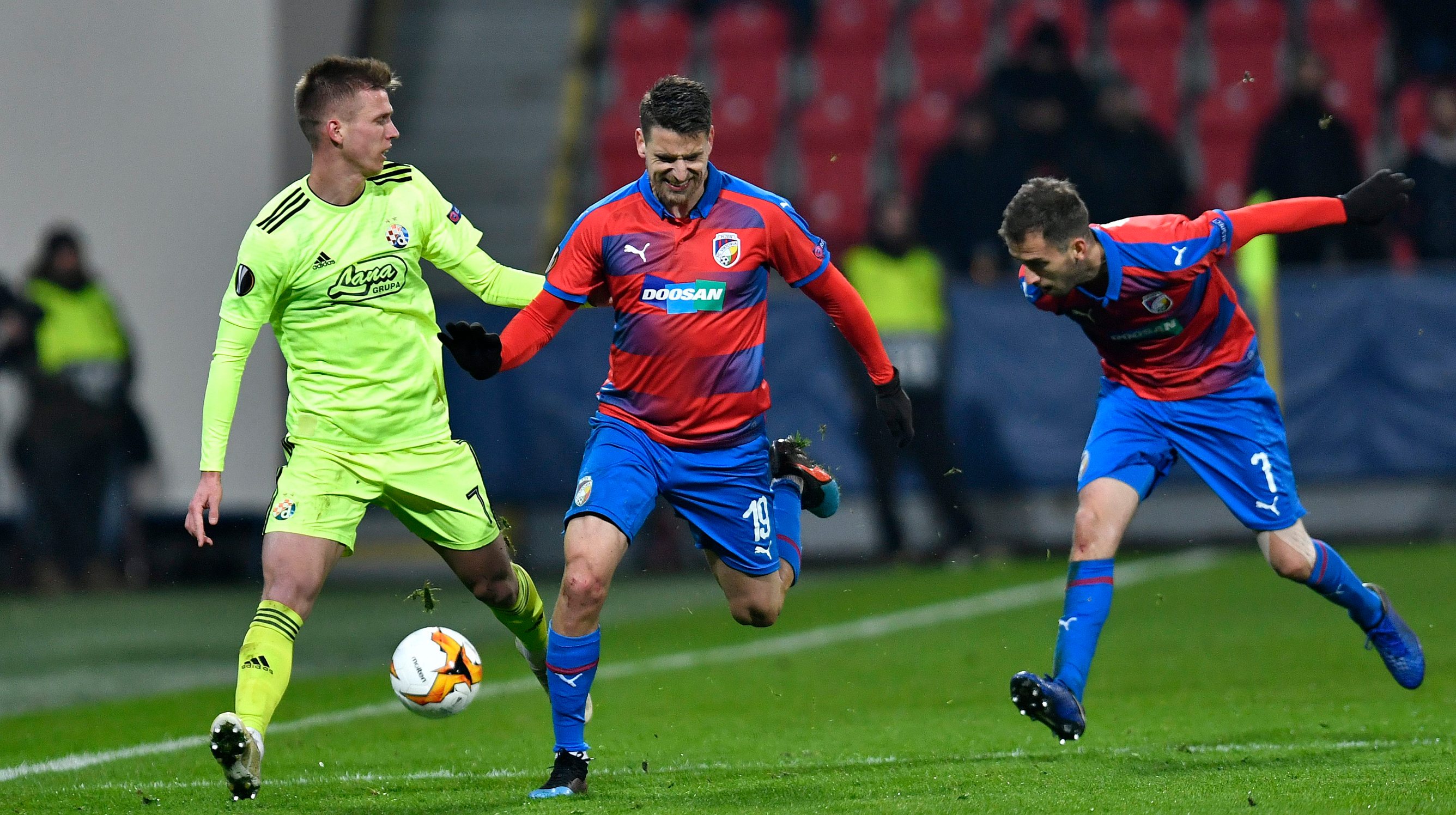 rg_viktoria_dinamo66-140219