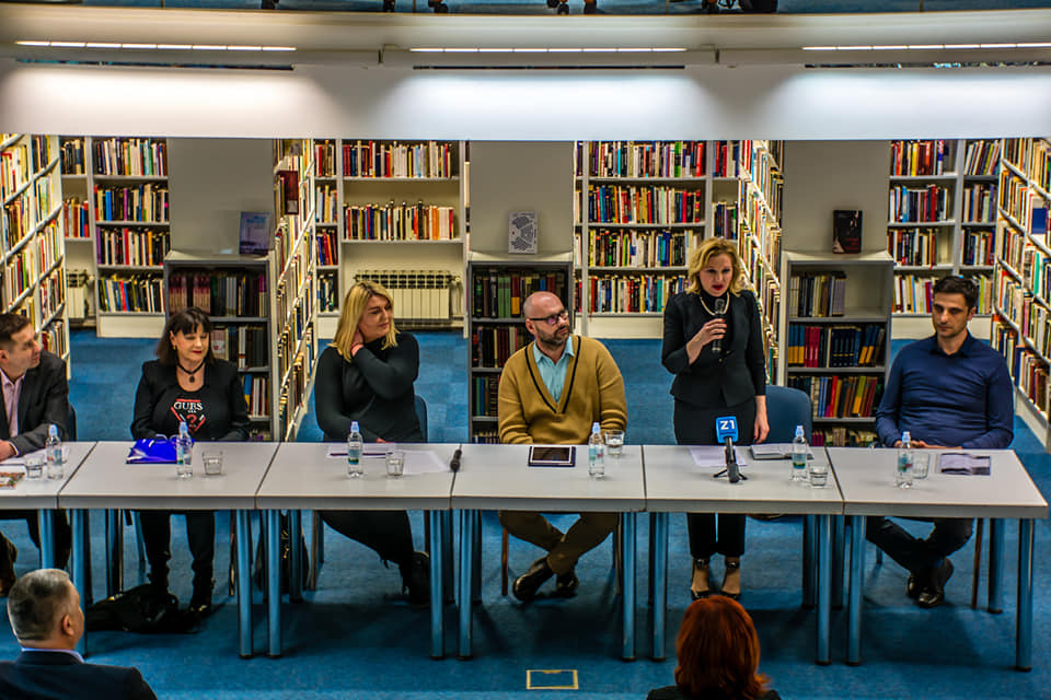 52599164_2209576252625199_1934287359826722816_n