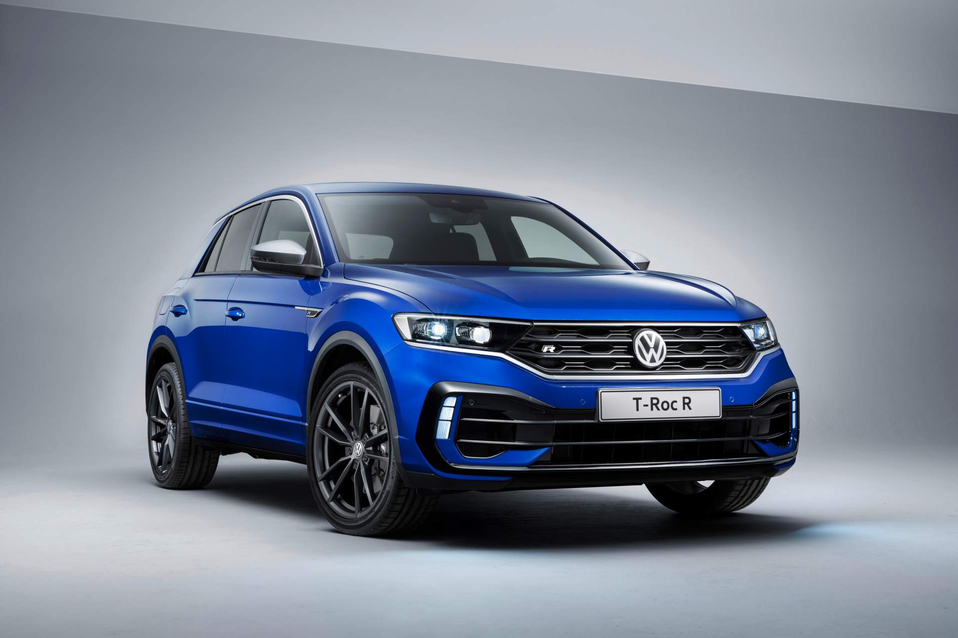 4bf58cf8-2019-vw-t-roc-r-10_2