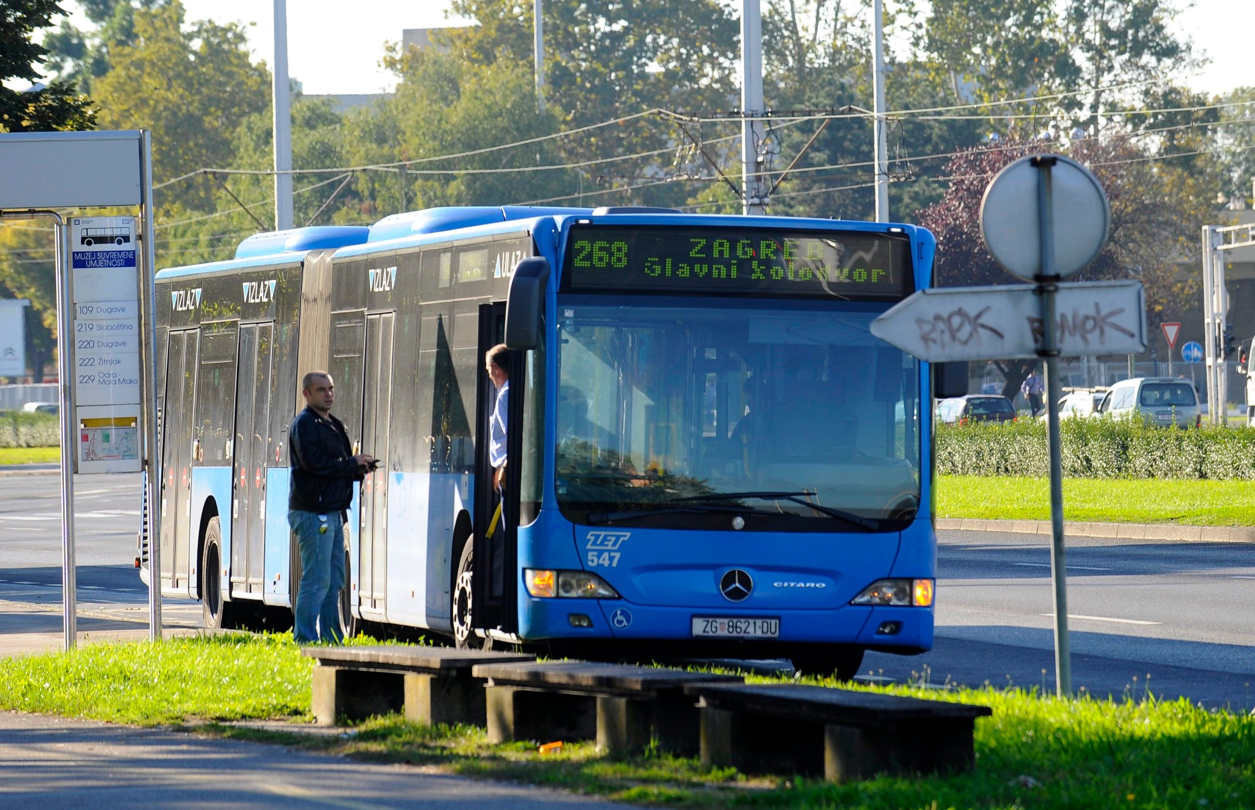 izletanje_autobusa-240913