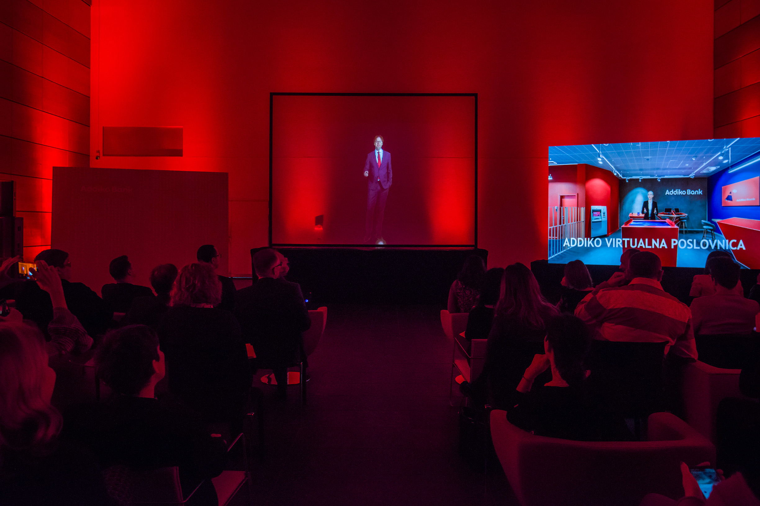 Mario Žižek (hologram), predsjednik Uprave Addiko banke na predstavljanju Virtualne poslovnice