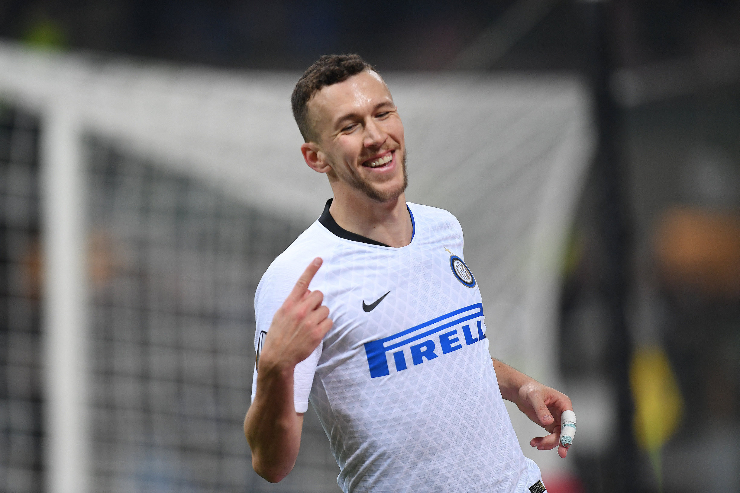 2019-02-21T214334Z_1348577214_RC1766937120_RTRMADP_3_SOCCER-EUROPA-INT-RAV