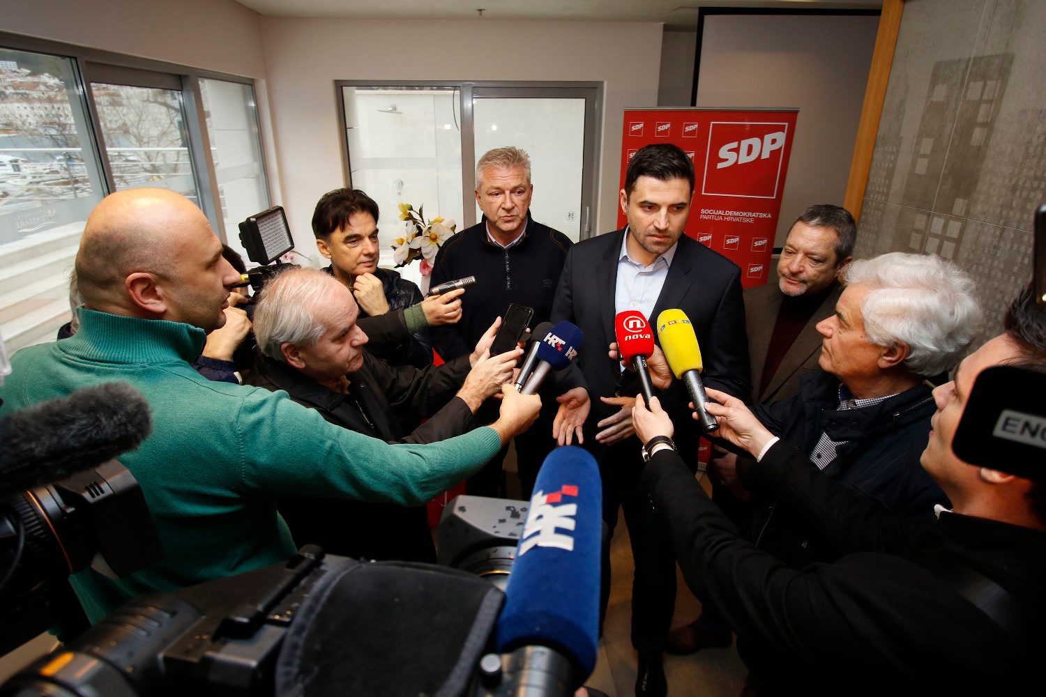 Davor Bernardić s Brankom Grčićem, Rankom Ostojićem i Sretanom Glavičićem