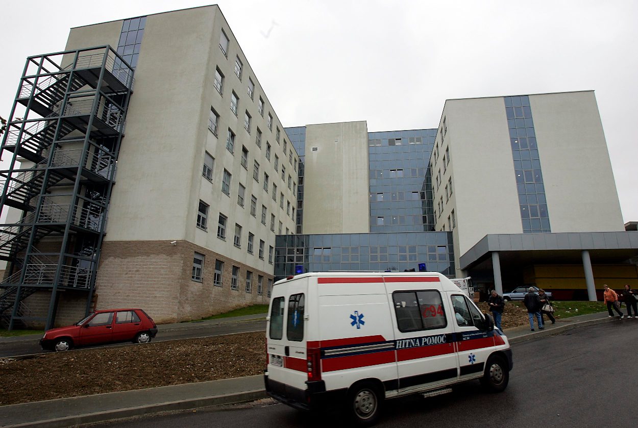 bolnica_rebro1-261007