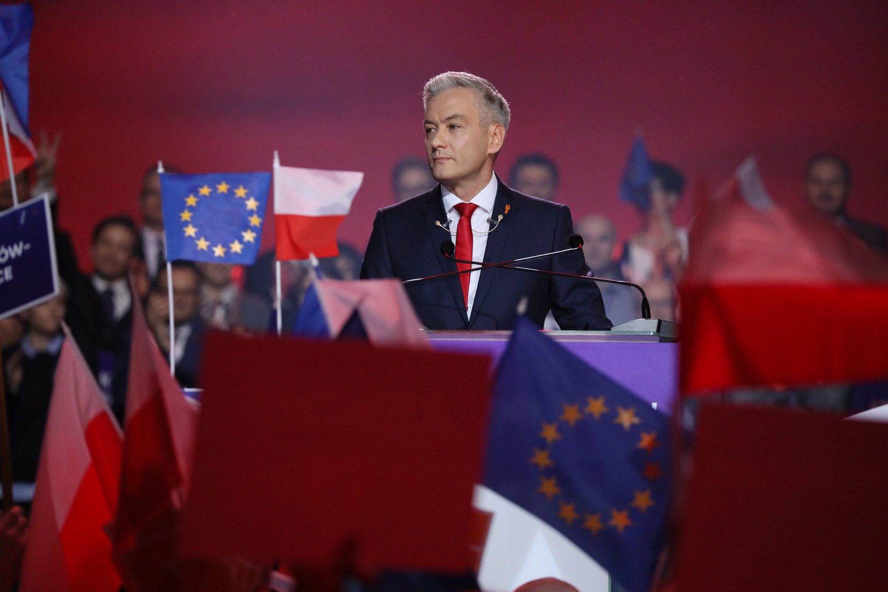 2019-02-06T091230Z_1403590522_RC1B0570DED0_RTRMADP_3_POLAND-POLITICS