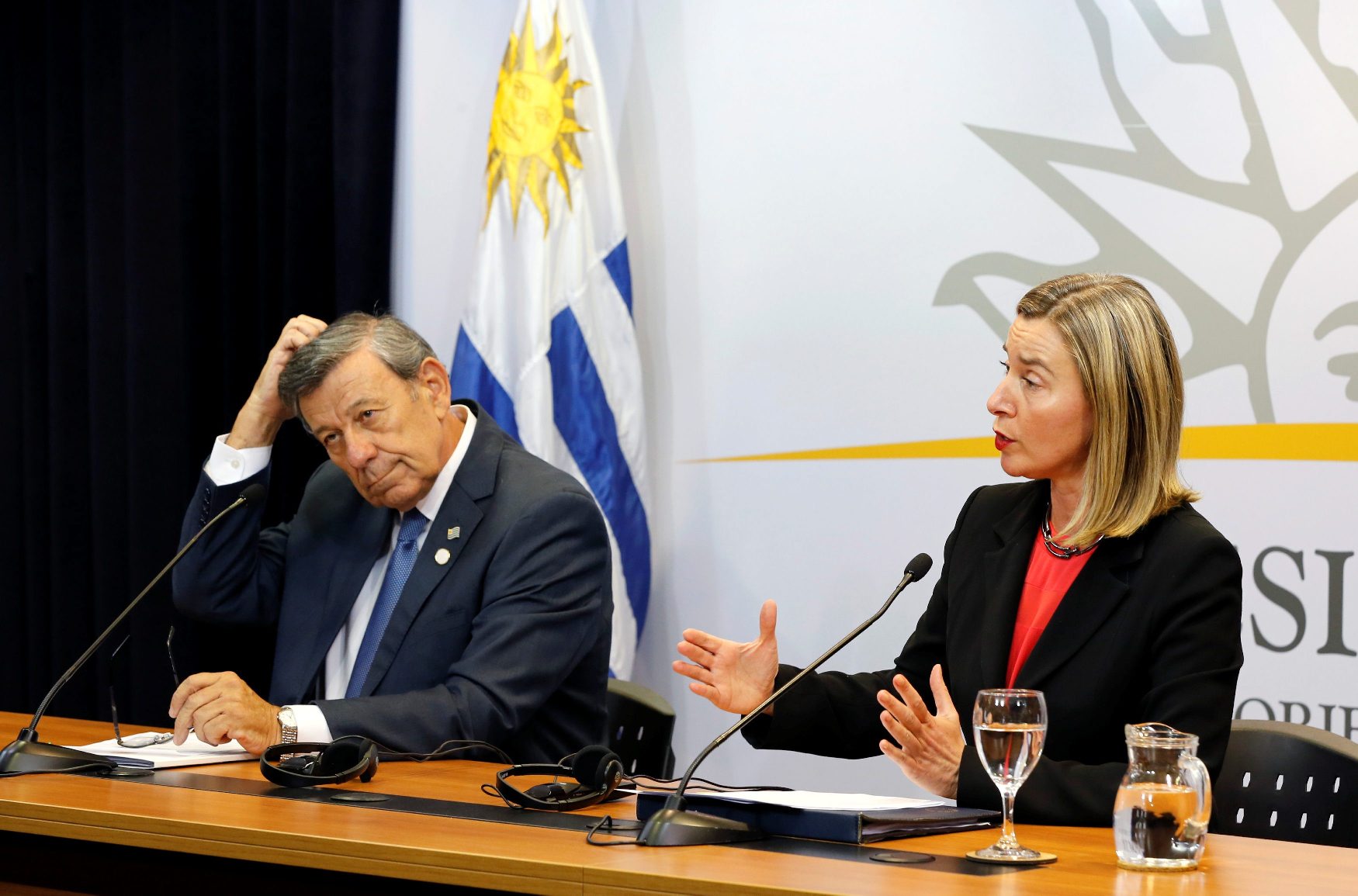 2019-02-07T203412Z_1932643109_RC18CDB128A0_RTRMADP_3_VENEZUELA-POLITICS-URUGUAY