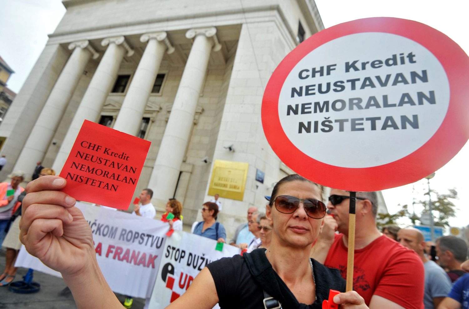 Prosvjedi zbog kredita u švicarskim francima
