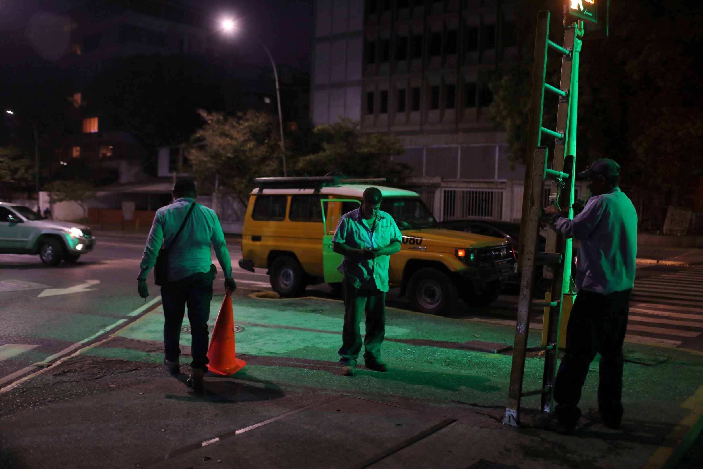 2019-03-12T000246Z_1006917154_RC15A305F870_RTRMADP_3_VENEZUELA-POLITICS