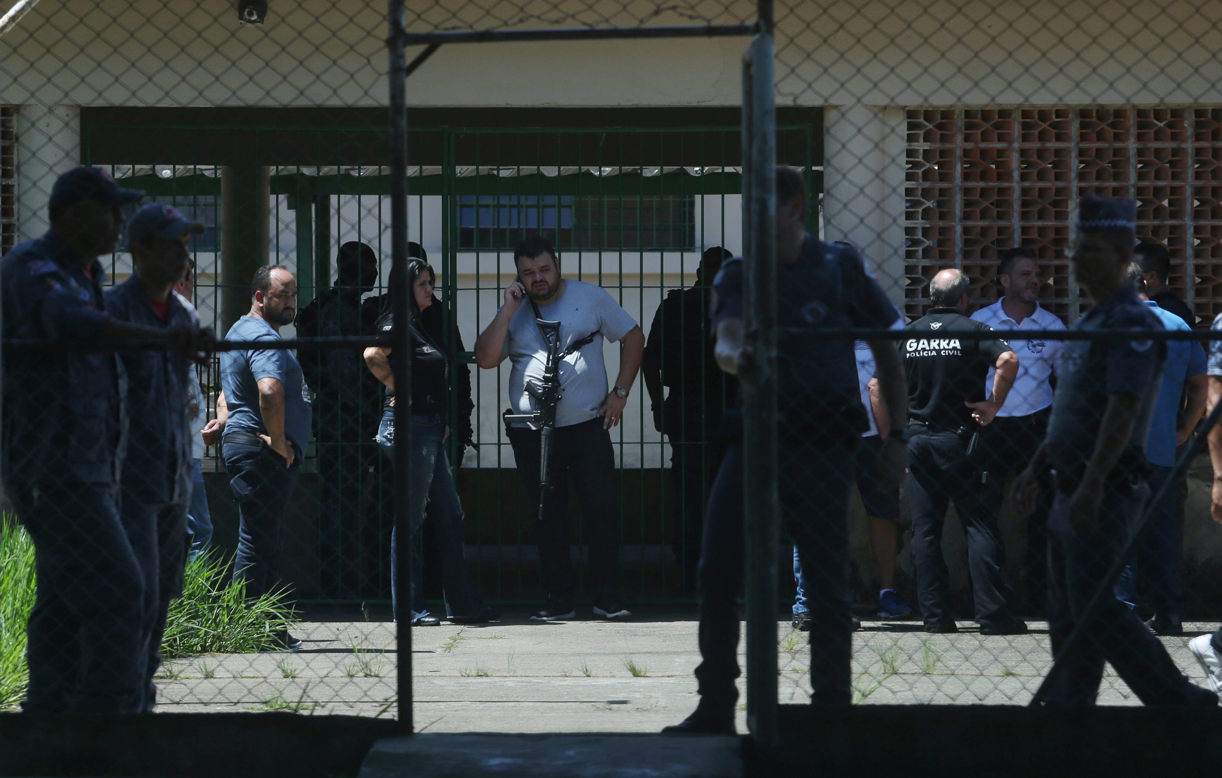 2019-03-13T150615Z_800000161_RC118FC9F760_RTRMADP_3_BRAZIL-VIOLENCE-SCHOOL