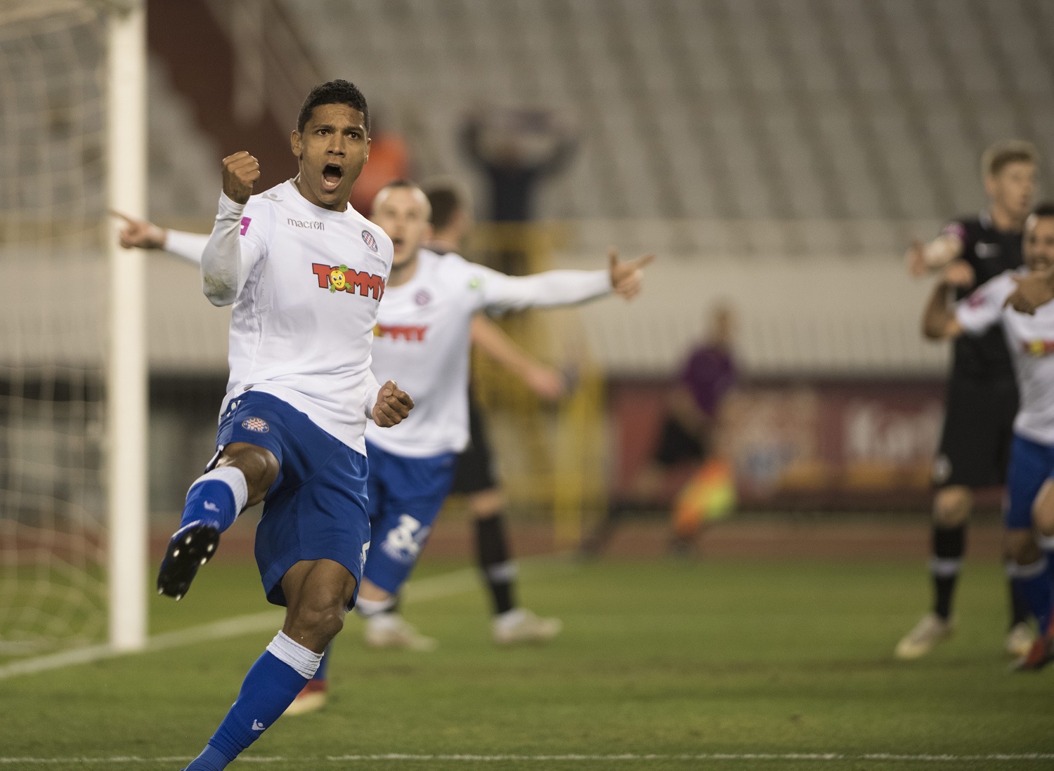 hajduk_lokomotiva12-100219_1