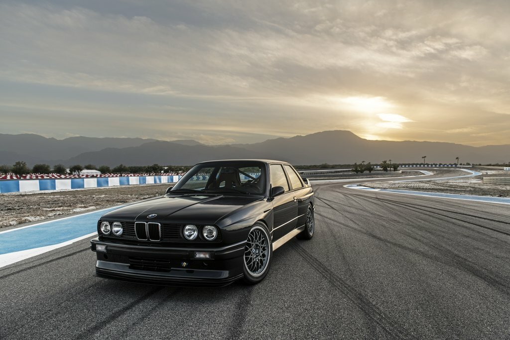 d5a32236-redux-bmw-e30-m3-3