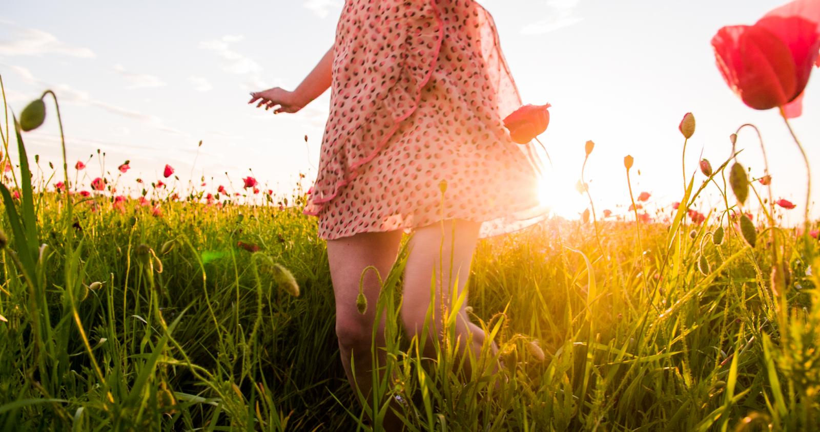 Mak obično raste među žitom i rađa obilno sjeme, te je stoga bio sveta biljka božice plodnosti - Demetre.