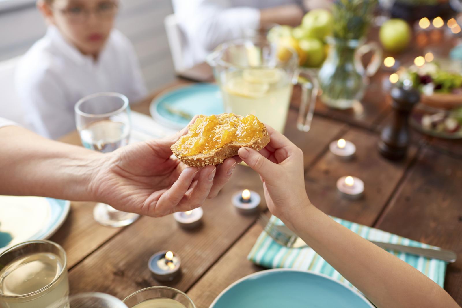 Ufff, već nam rastu zazubice... Ima li išta bolje od domaćeg pekmeza od marelica?