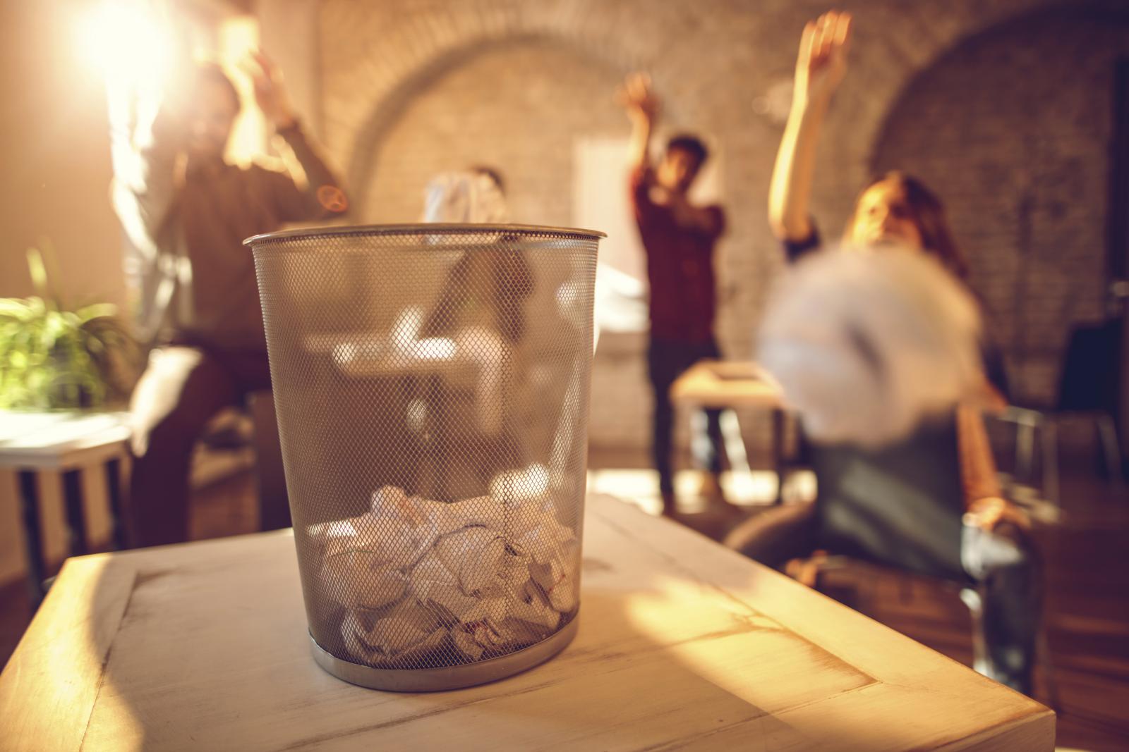 Igrati li se još uvijek košarke s papirima, tada vodite računa da ga na kraju ipak bacite u reciklažni spremnik za papir.