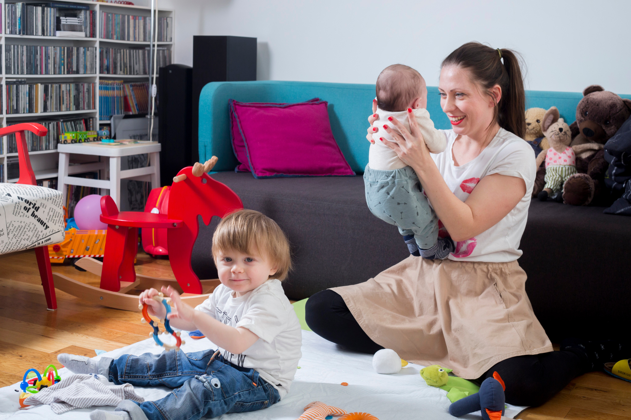 Stiže li i vama prinova, probajte primijeniti savjet mame Bobe - ne isključujte starije dijete
