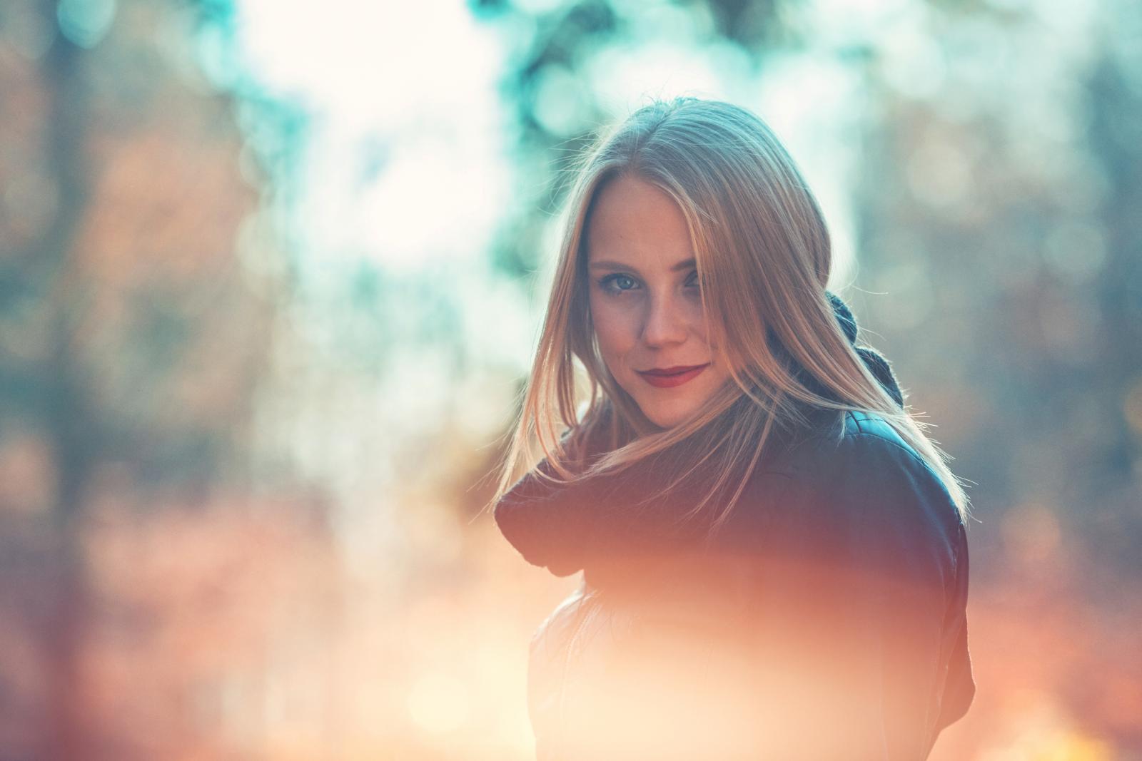 Život je najdragocjenije što imamo i ne moramo isticati kako brzo prolazi... Živite ga - u sreći!