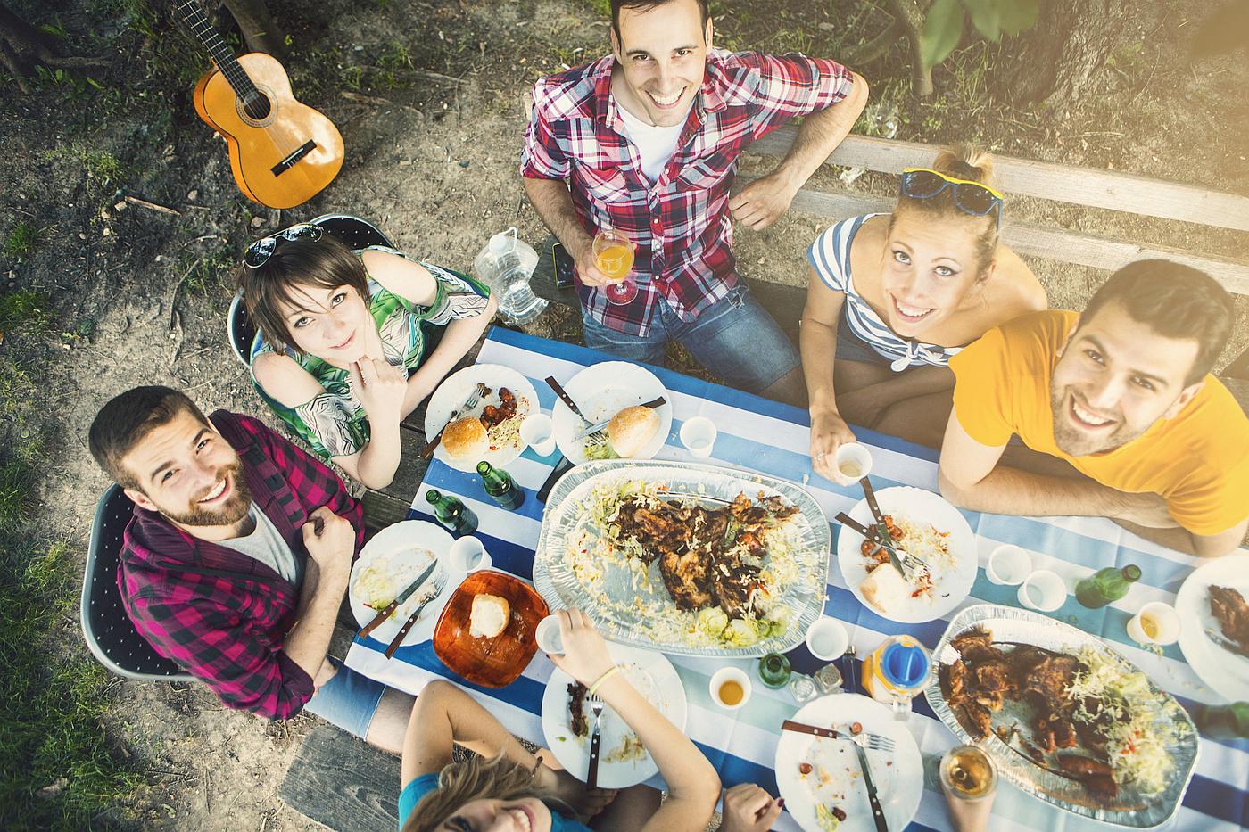 Dajte si oduška i slobodno uživajte u roštilju! Ali kao i sa svim drugim prženim i pečenim jelima - nemojte u njemu pretjerivati.