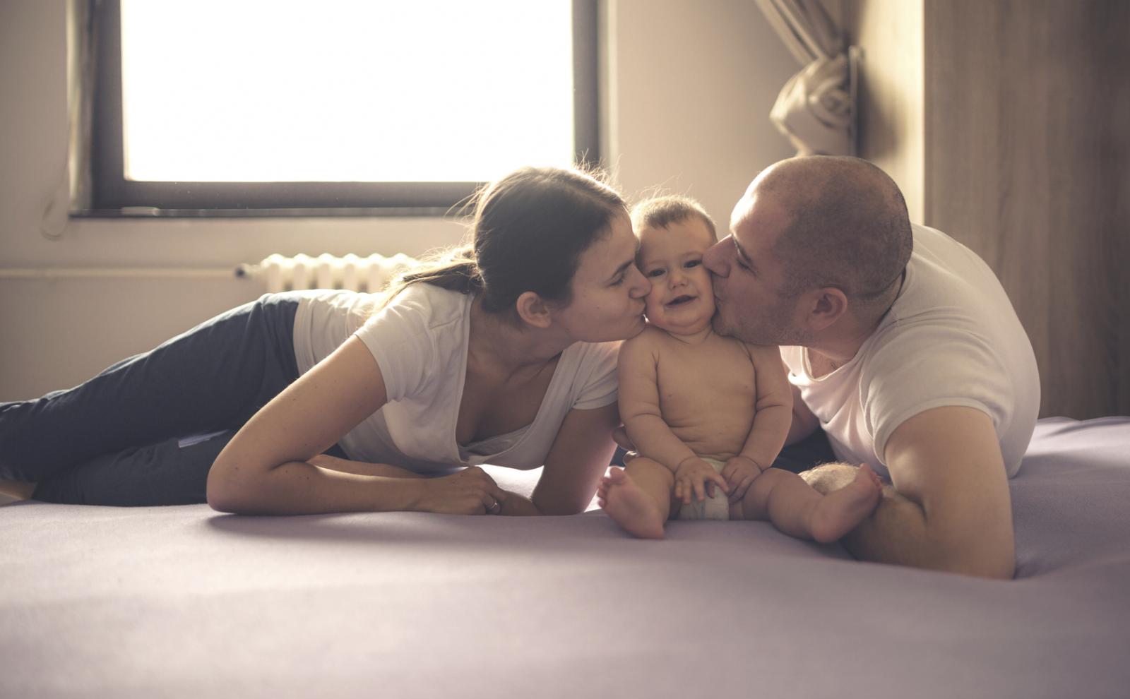 Ženama nakon poroda treba razumijevanje, a ne površno osuđivanje, smatra tata Brett.