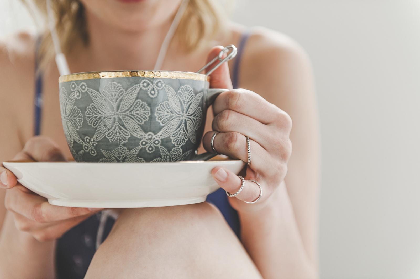 Uz mnoge prednosti koje pruža našem tijelu, čaj sadrži i minerale magnezij i kalcij, vitamin D, a i snažan je antioksidans.