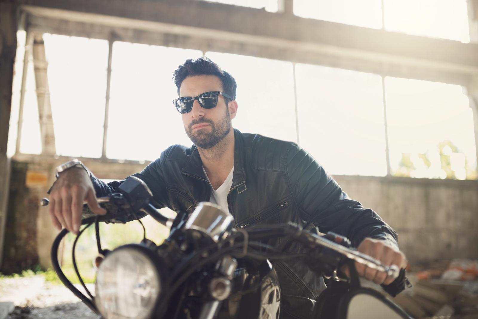 Ispuni anketu i osvoji dar!