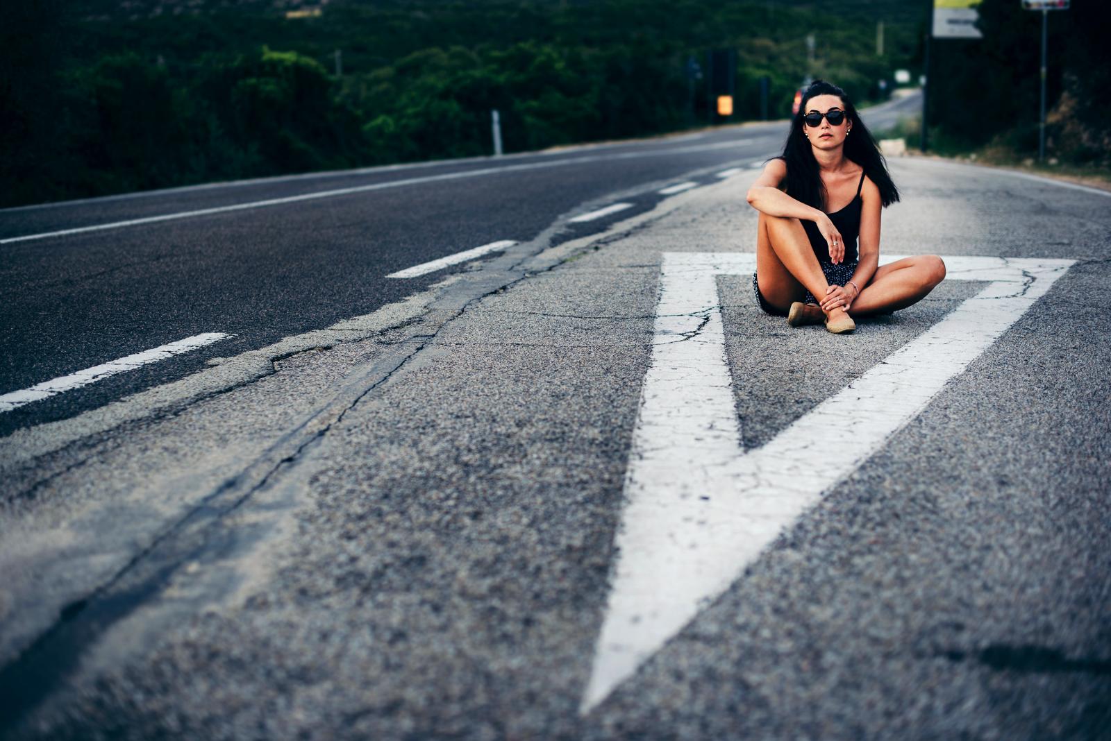 U tom čekanju vrlo često nestane nas. A s nama nestane i čekanja.