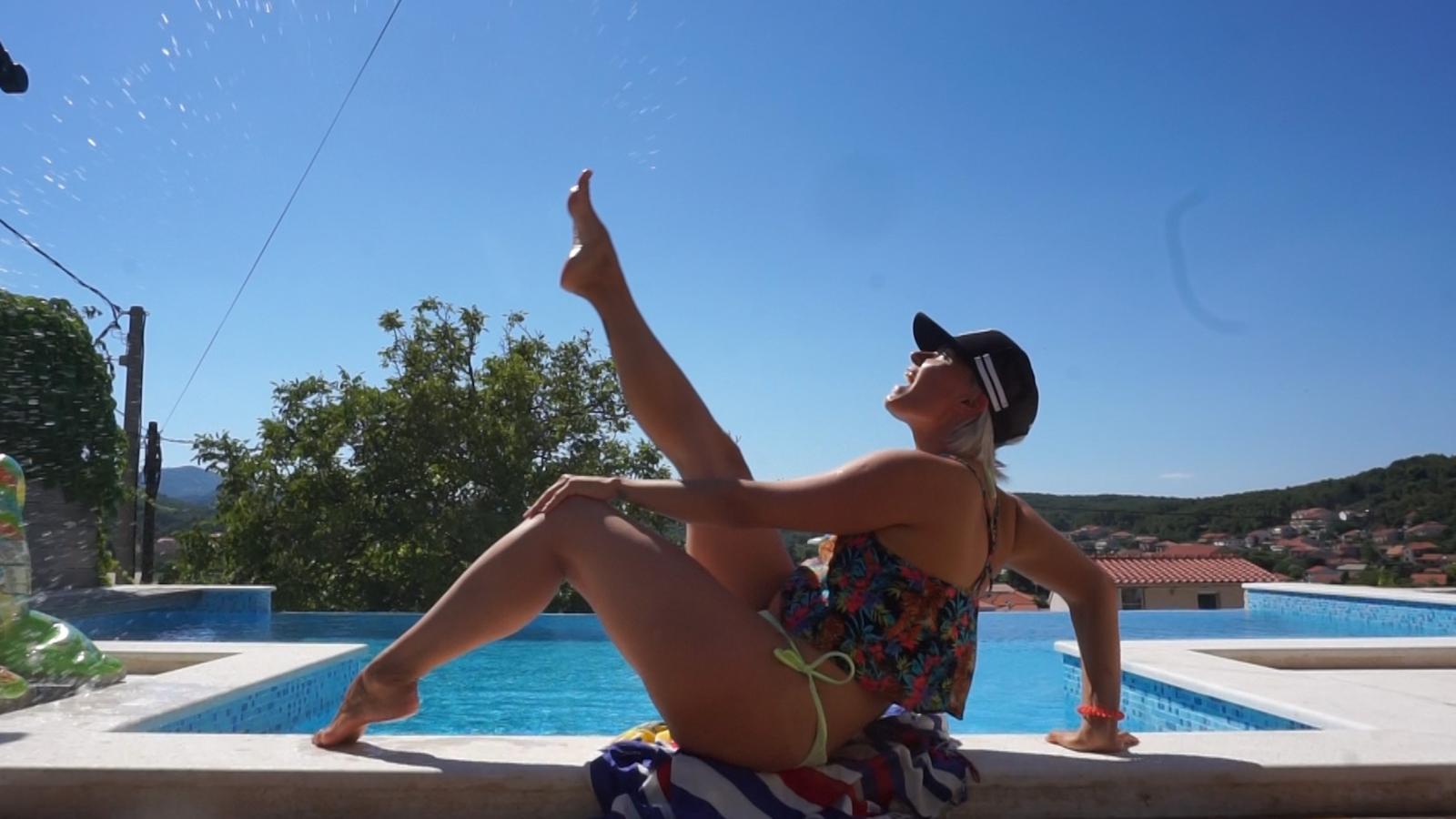 I vi možete vježbati s našom mamom koja je uz pomoć trenera osmislila učinkovit trening za žene koje su nedavno rodile! 