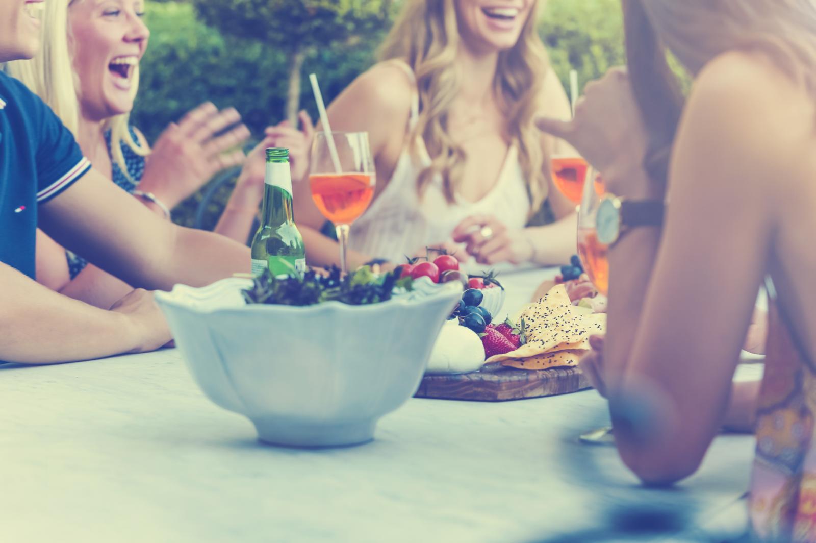 Dugo toplo ljeto i brojna ležerna druženja su pred nama...