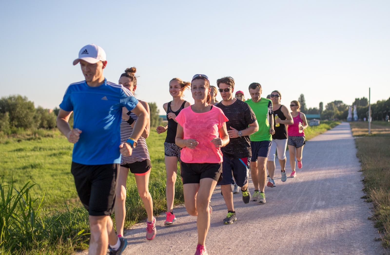 Program je namijenjen odraslima, bez obzira na fizičku spremnost.