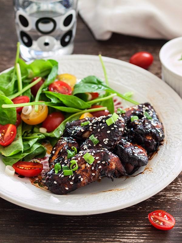 Riječ je o krilcima mariniranima u kombinaciji meda, rižinog octa i sojinog umaka.