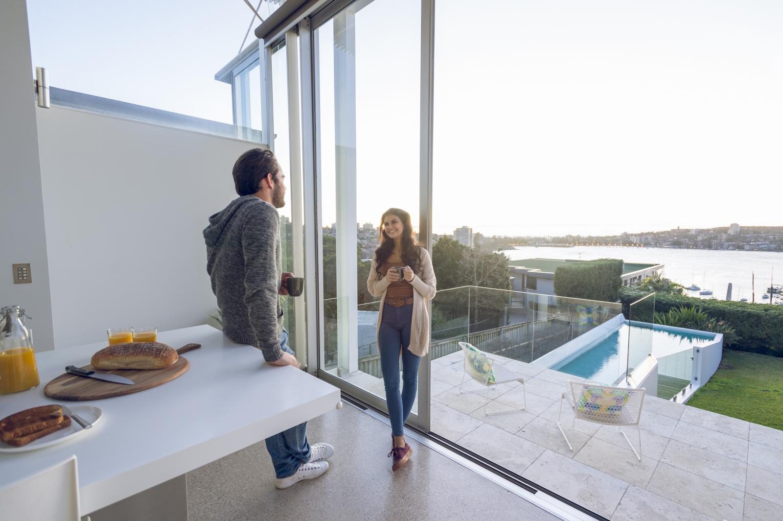 Prije nego pomislite kako je 'trava uvijek zelenija u susjedovu vrtu' probajte sagledati sve aspekte svoje veze.