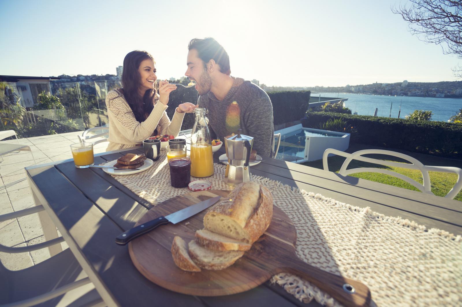 Izbjegavati doručak nije mudro... Pogledajte samo njih kako uživaju, a tako je i njihovu organizmu.